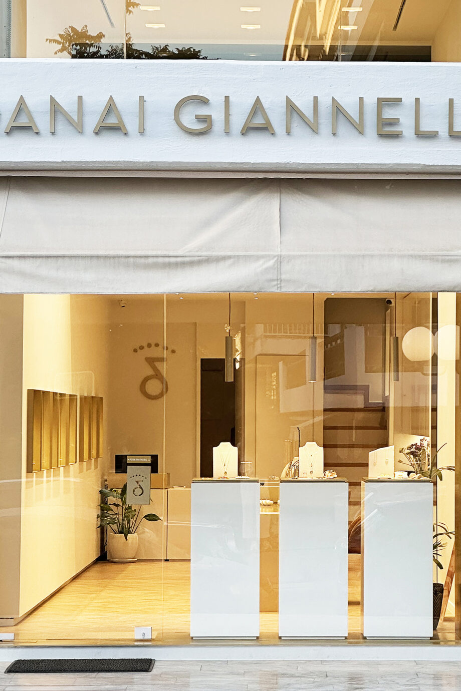 η-danai-giannelli-εγκαινιάζει-το-νέο-flagship-store-αφιερωμένο-319067