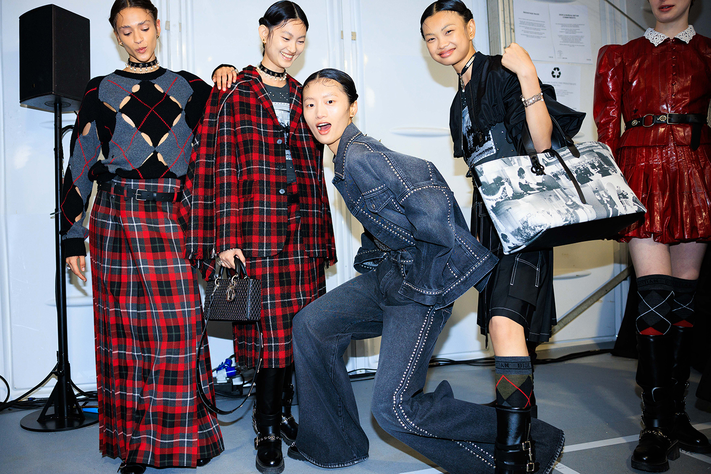 Η Dior Cruise 2025 collection επανεφευρίσκει iconic Dior κομμάτια-3