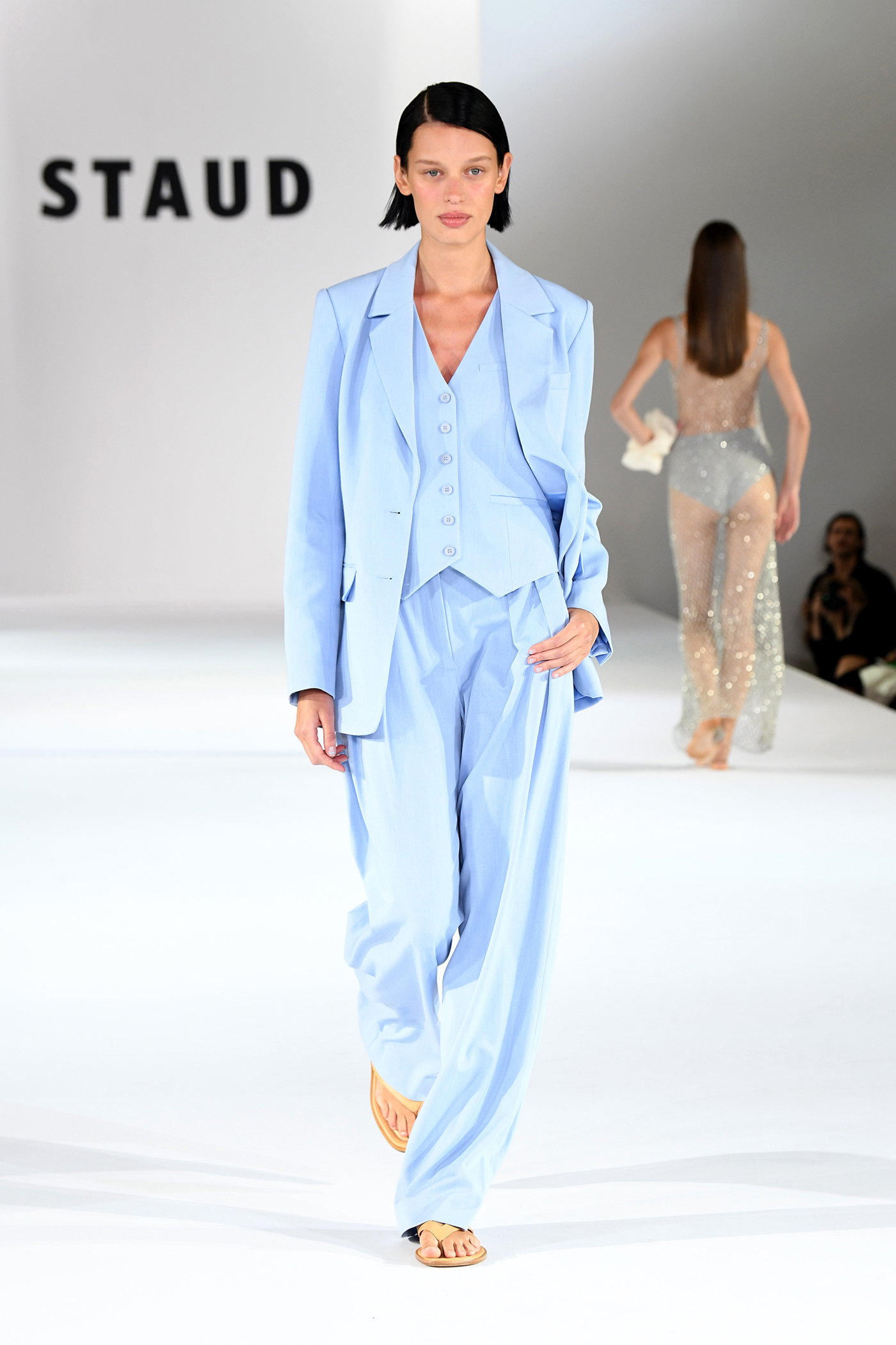 Γιλέκο: Τα 6 μεγαλύτερα vest trends που πρωταγωνιστούν αυτό το καλοκαίρι-1