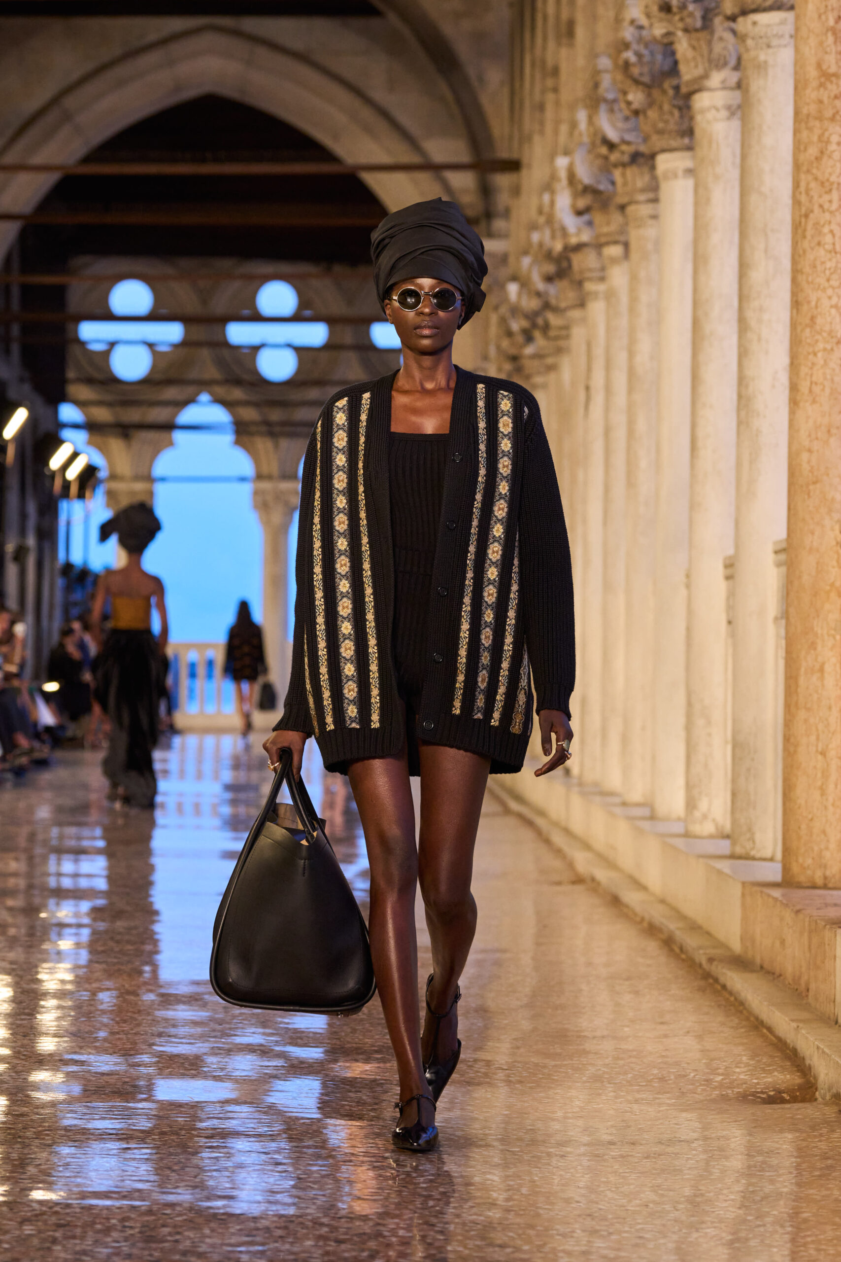 Η Max Mara Resort 2025 ακολουθεί τα βήματα του Marco Polo στη Βενετία-3