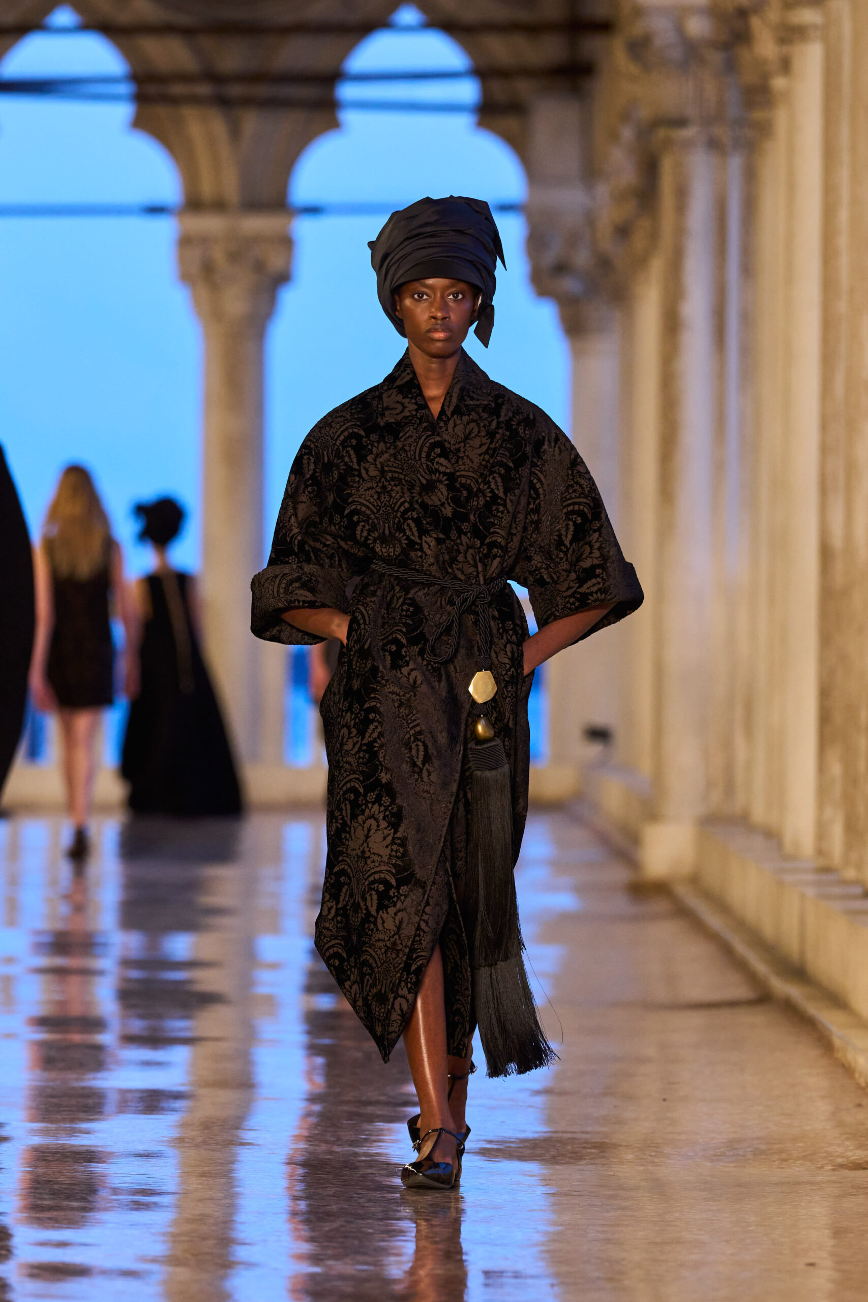 Η Max Mara Resort 2025 ακολουθεί τα βήματα του Marco Polo στη Βενετία-4