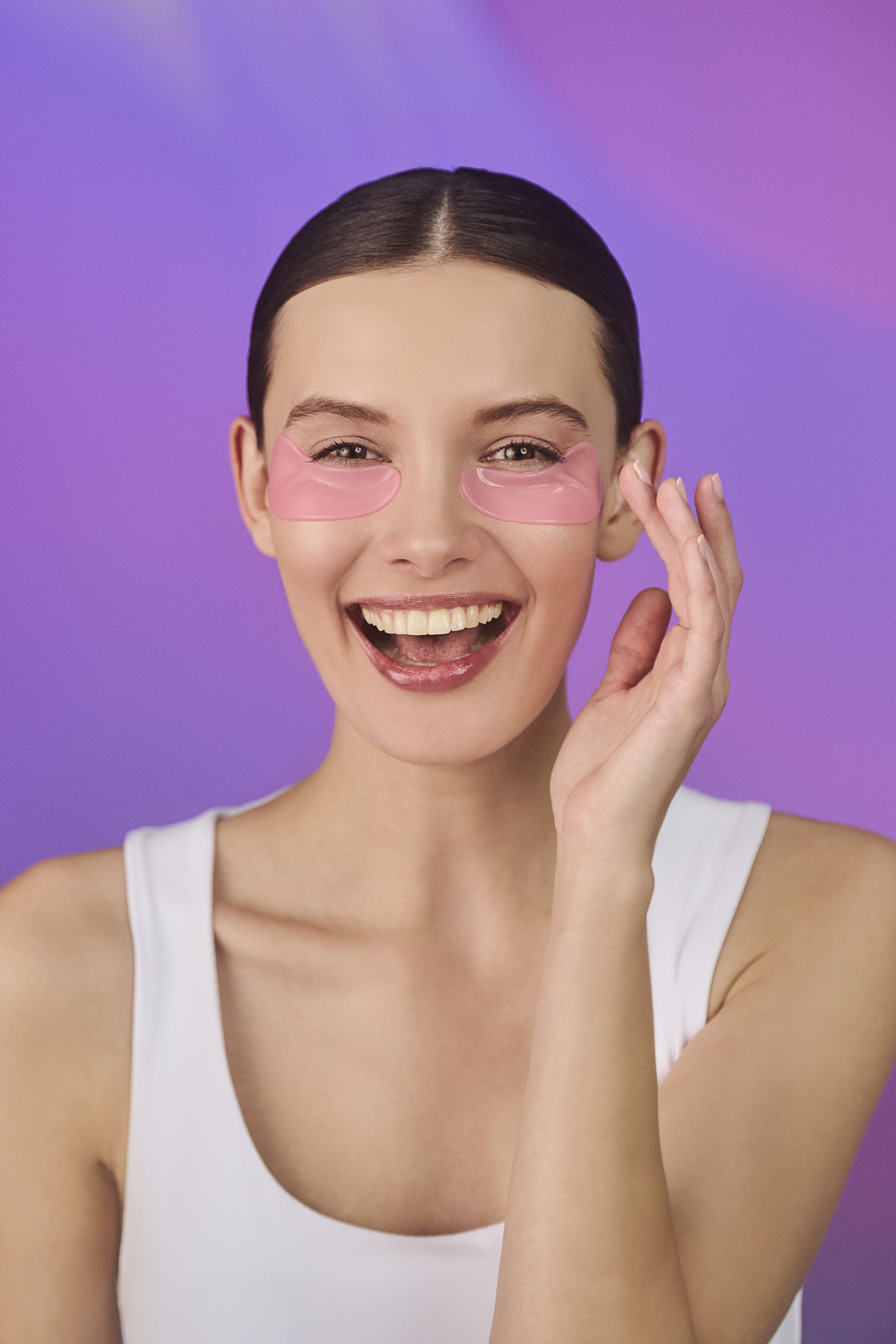 Bioten Glow Expert 4D: Η ολοκληρωμένη σειρά περιποίησης που θα μπει στη βαλίτσα των διακοπών-1