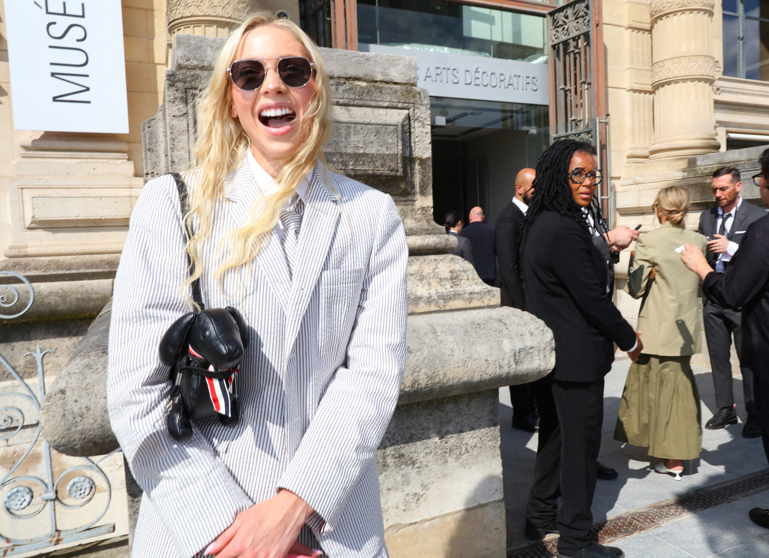 Τι φορούν τώρα στο Παρίσι; Τα ωραιότερα street style looks-29