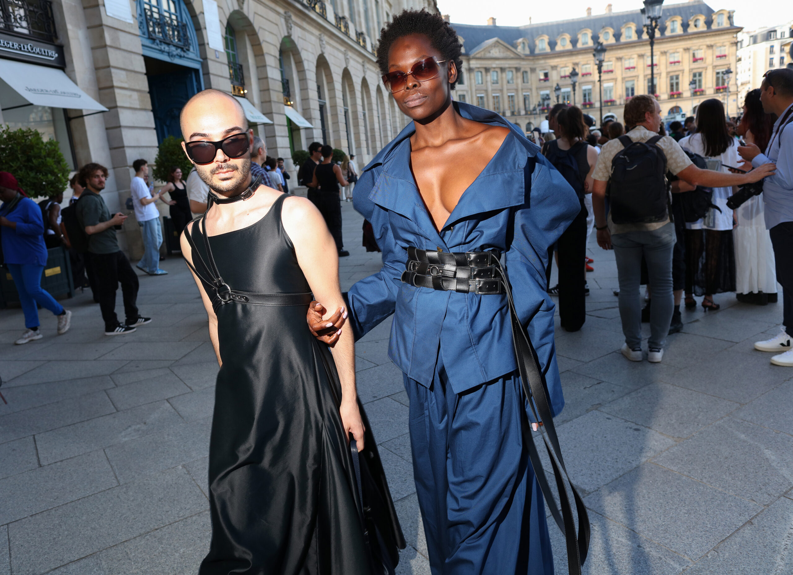 Τι φορούν τώρα στο Παρίσι; Τα ωραιότερα street style looks-9