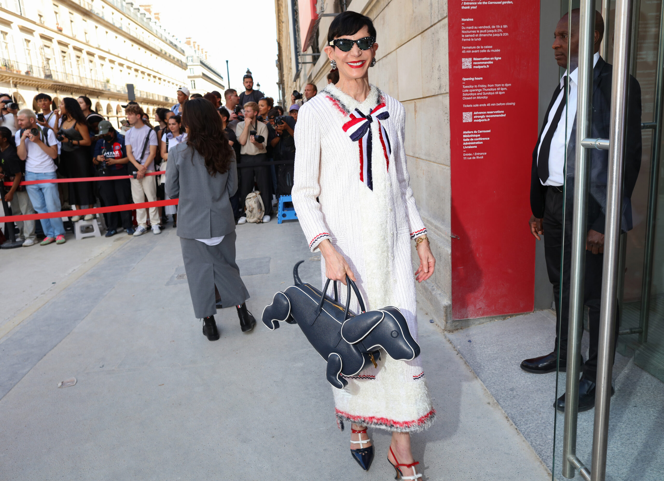 Τι φορούν τώρα στο Παρίσι; Τα ωραιότερα street style looks-16
