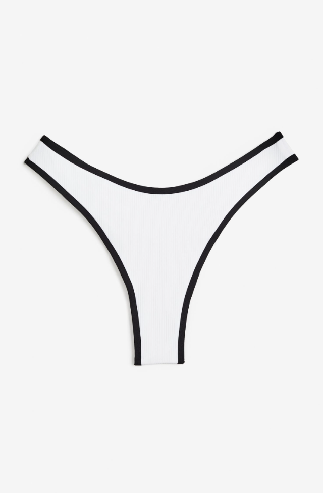 Τα 10 bikini trends του καλοκαιριού μέσα από τον οδηγό της Vogue-11