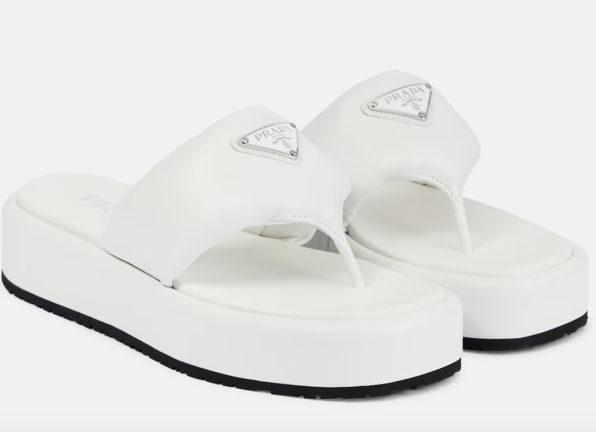 Toe sandals: Πώς να συνδυάσετε τα trendy παπούτσια του street style-10