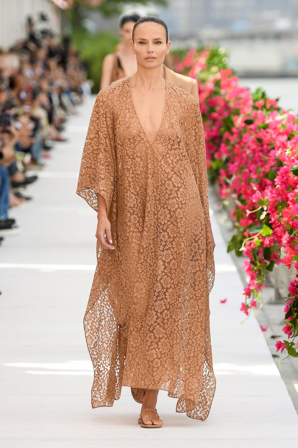 Caftan dress: Δεν είναι μόνο για την παραλία-2