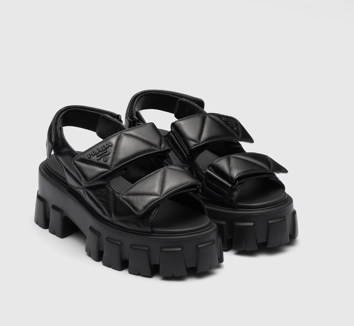 Τι θα φορέσετε τον Ιούλιο: 8 καλοκαιρινά outfits που επιλέγουν οι Vogue editors-5