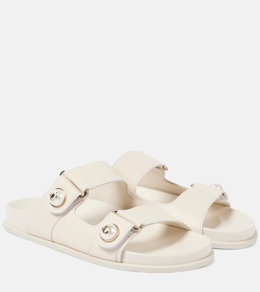 Beach shoes: Από τις εσπαντρίγιες στα jelly sandals, αυτά είναι τα παπούτσια για τις πιο cool εμφανίσεις στην παραλία-3