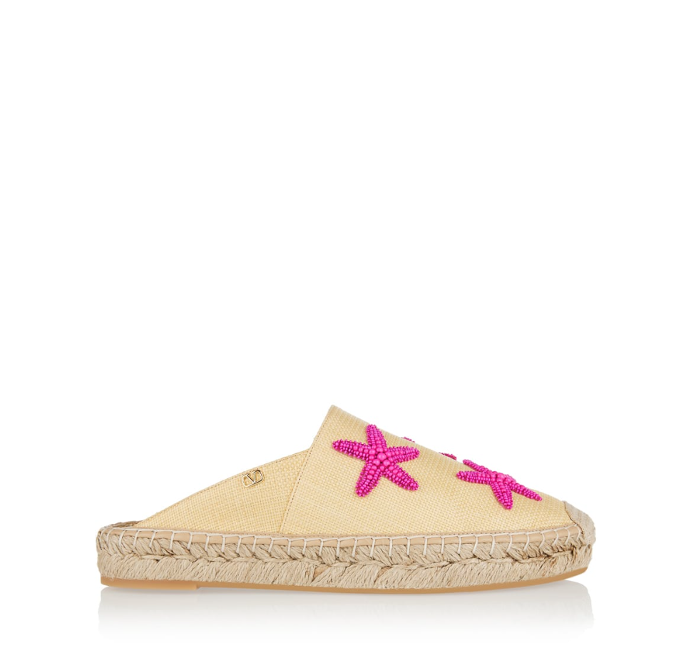 Beach shoes: Από τις εσπαντρίγιες στα jelly sandals, αυτά είναι τα παπούτσια για τις πιο cool εμφανίσεις στην παραλία-5