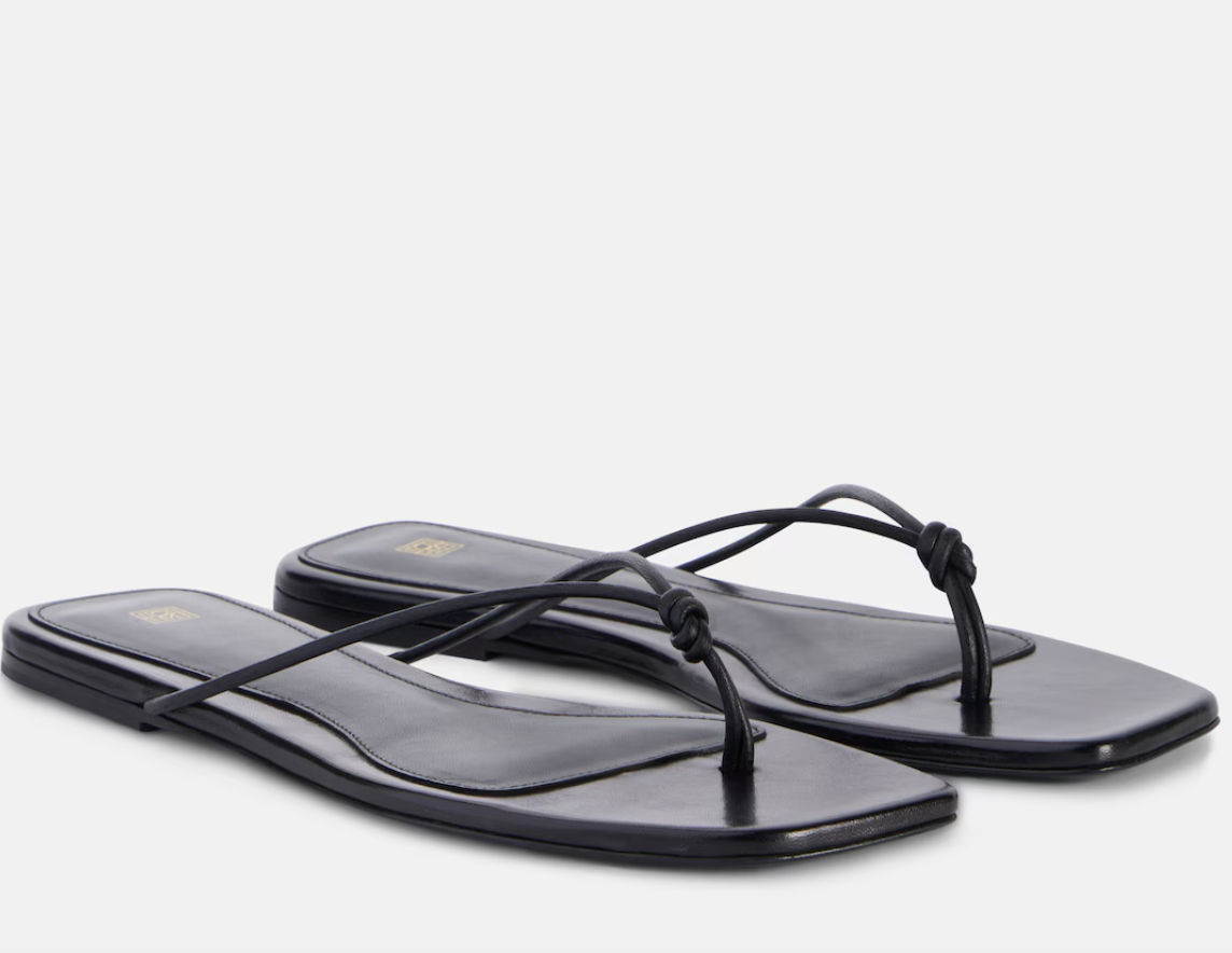 Μαύρα πέδιλα: Τα διαχρονικά στυλ που θα μας ακολουθούν και το φθινόπωρο-4