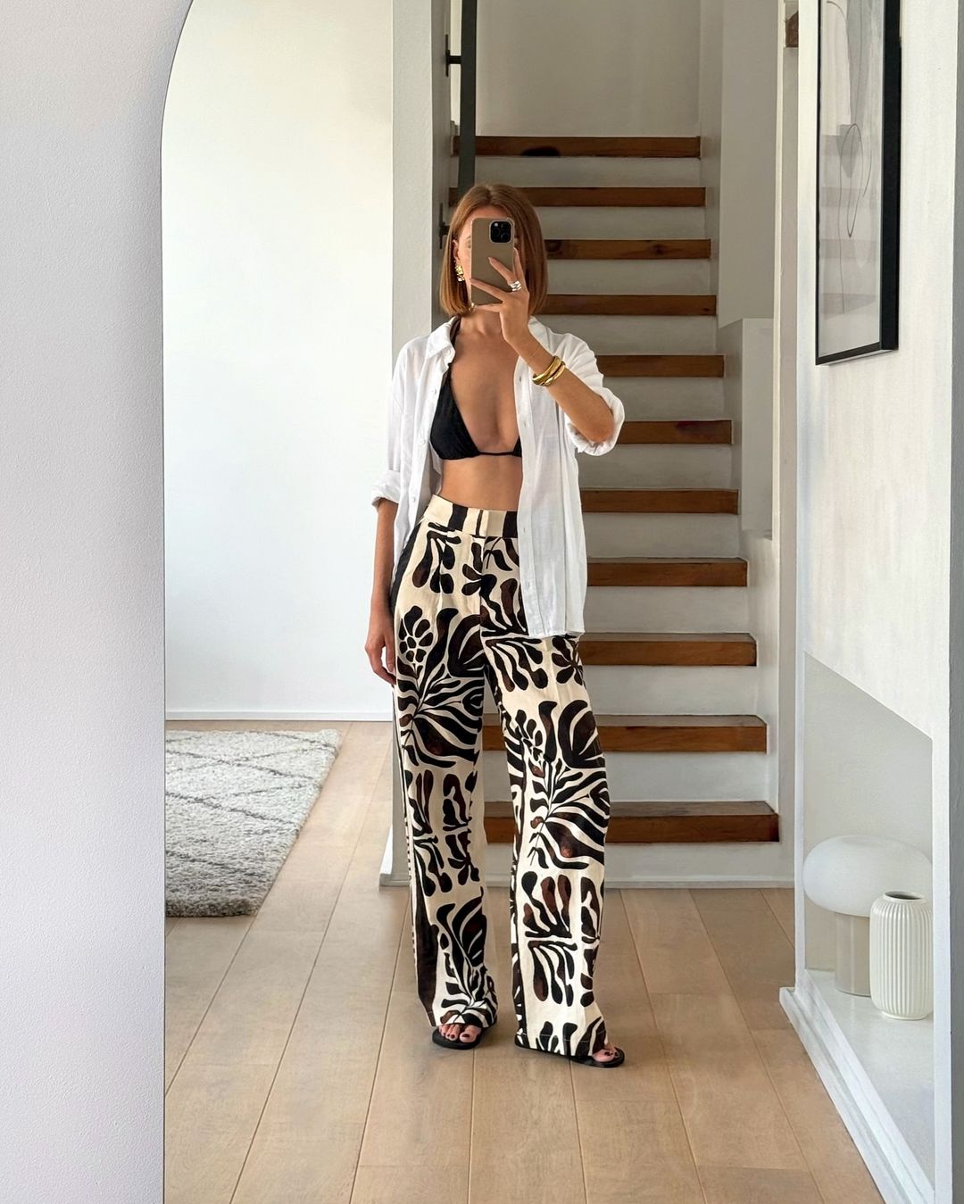Από την παραλία στο after beach dinner: 10 look που θα μας ακολουθούν στις διακοπές-1