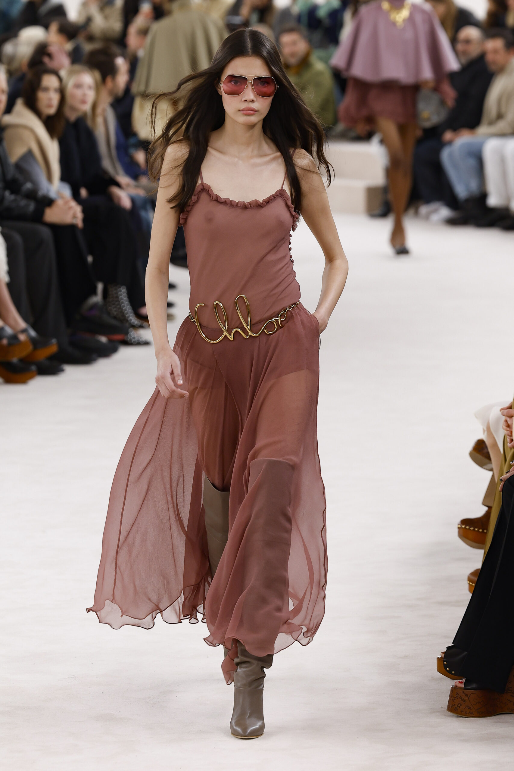 5 φθινοπωρινά outfits που μπορείτε να φορέσετε από τώρα-5