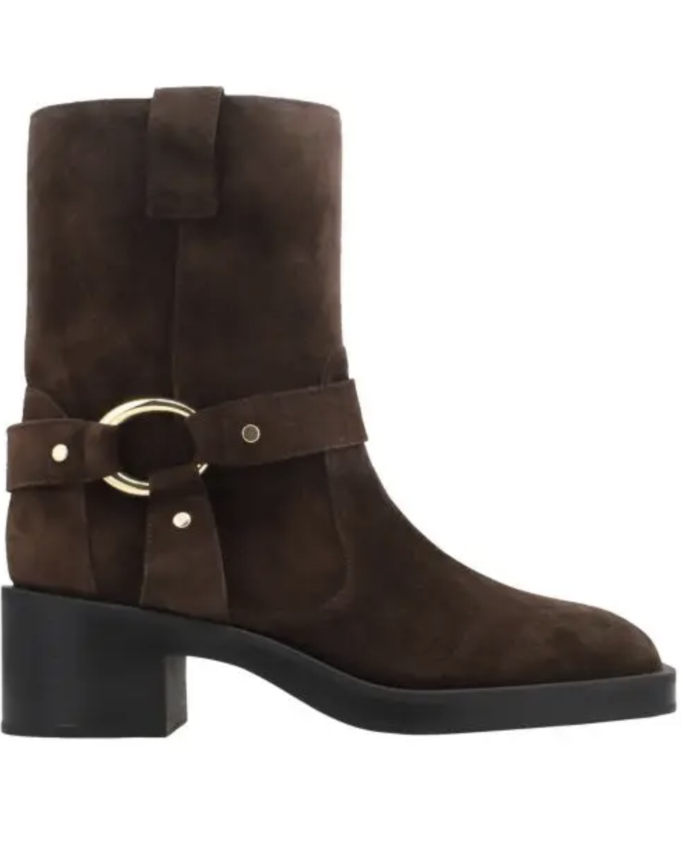 Biker boots: 5 trendy σχέδια που θα φορέσουμε τον χειμώνα 2024-7