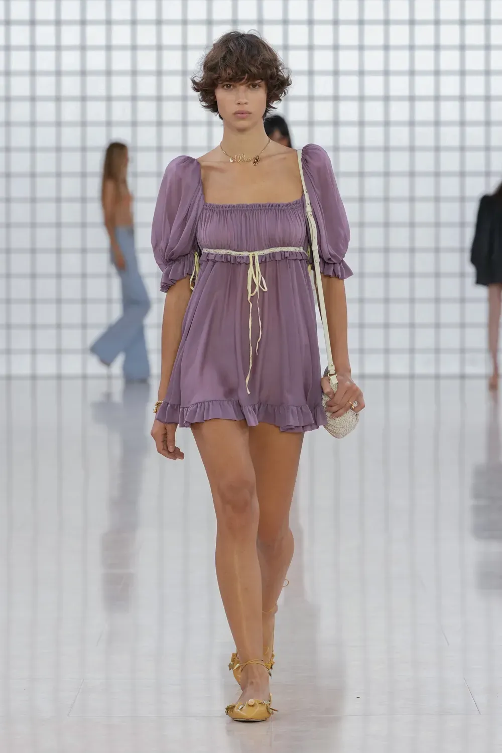 To show της Chloé για την άνοιξη-καλοκαίρι 2025 σε 6 key points-4