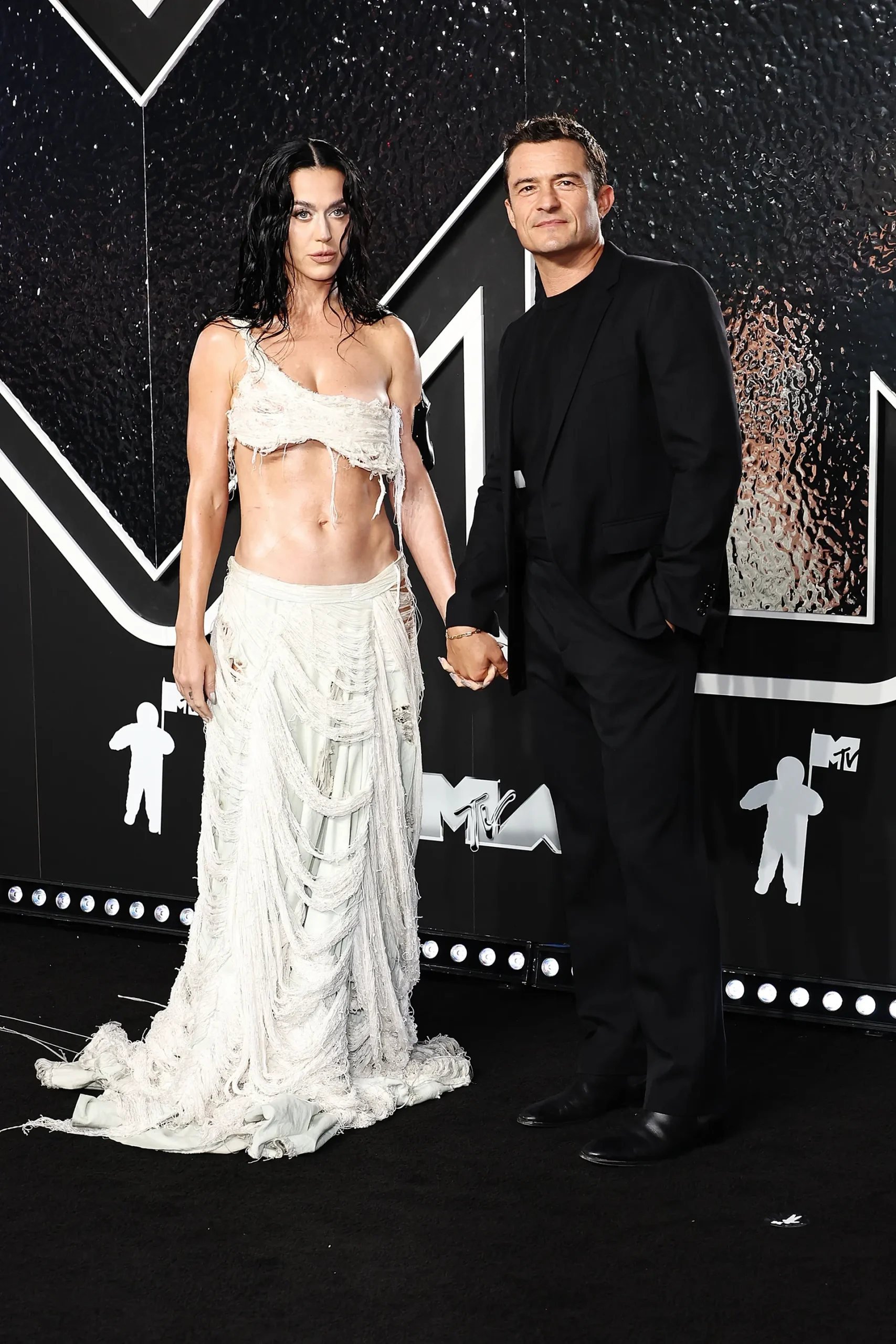 MTV VMAs 2024: Οι πιο extravagant εμφανίσεις στο κόκκινο χαλί-3
