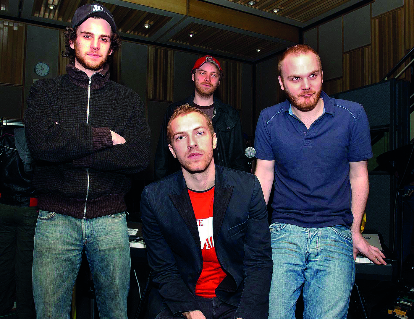 Guy Berryman: Ο μπασίστας των Coldplay στη Vogue Greece-2