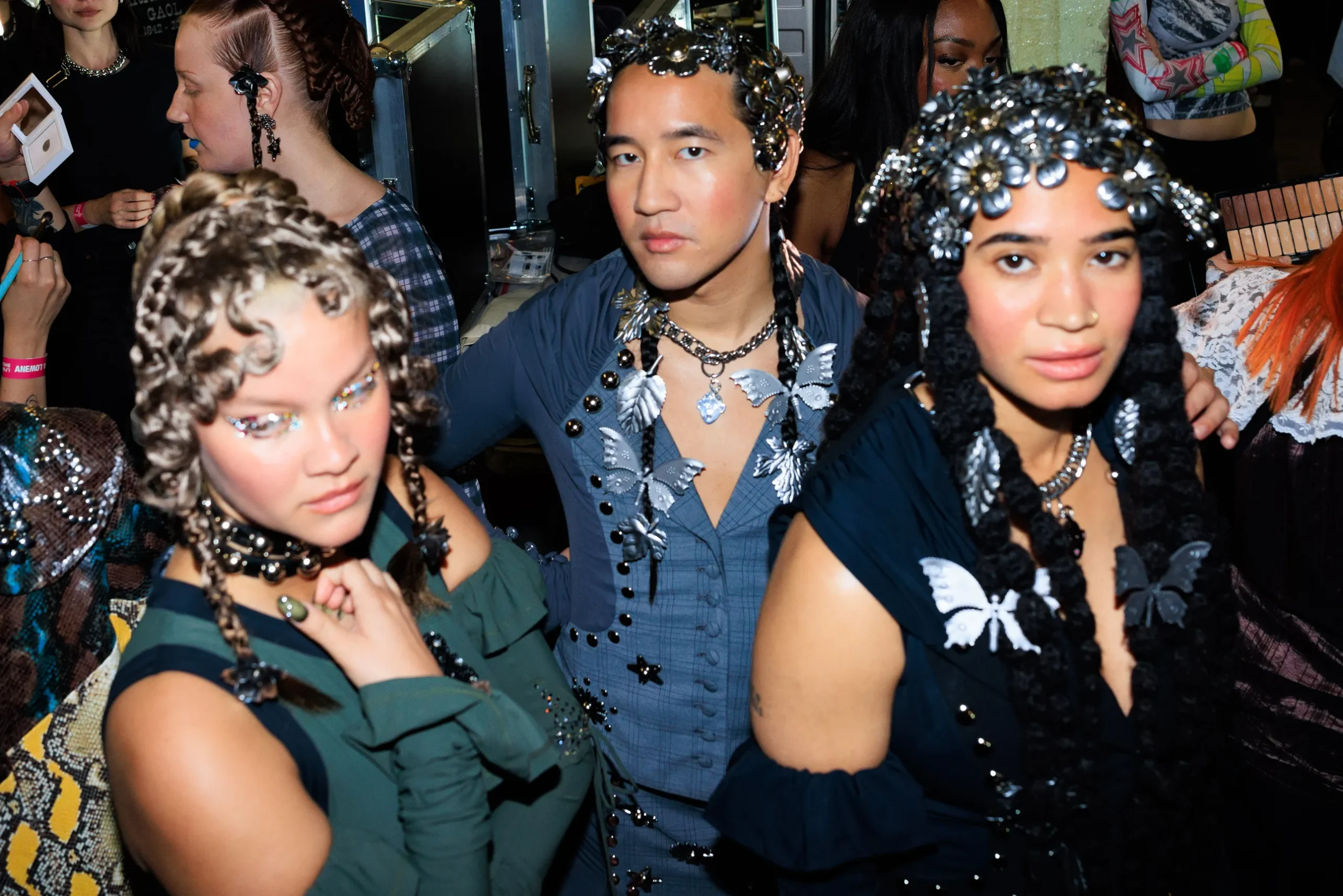 Εβδομάδα Μόδας Λονδίνου SS25:Οι κορυφαίες backstage στιγμές-44