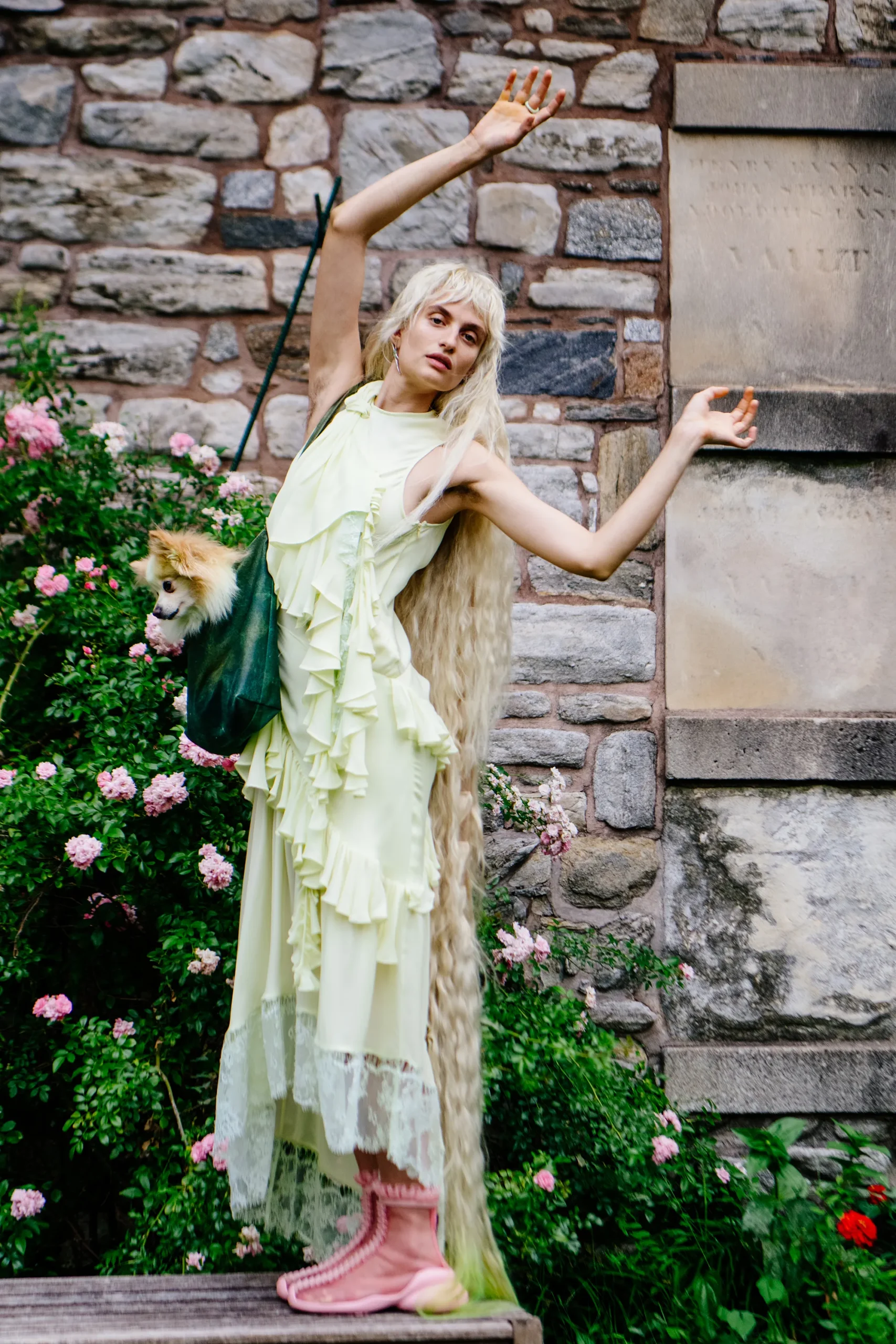 Εβδομάδα Μόδας Νέας Υόρκης SS25: Οι κορυφαίες backstage στιγμές-39