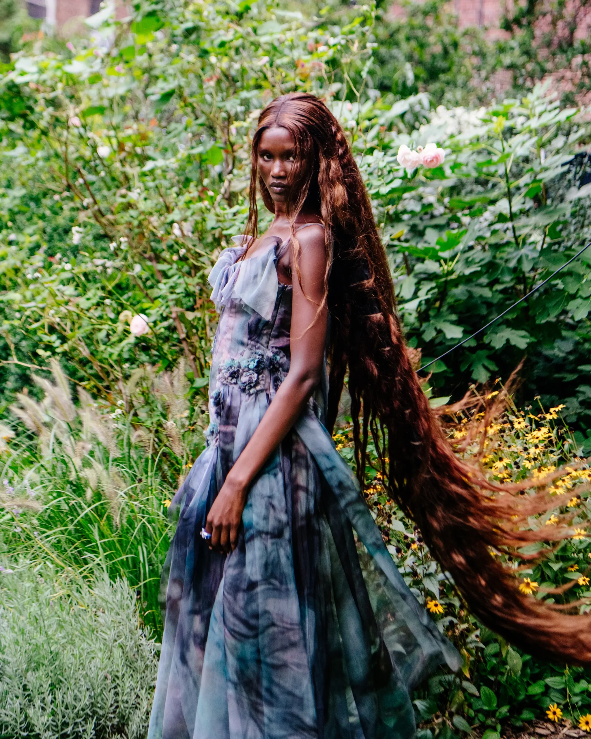 Εβδομάδα Μόδας Νέας Υόρκης SS25: Οι κορυφαίες backstage στιγμές-38