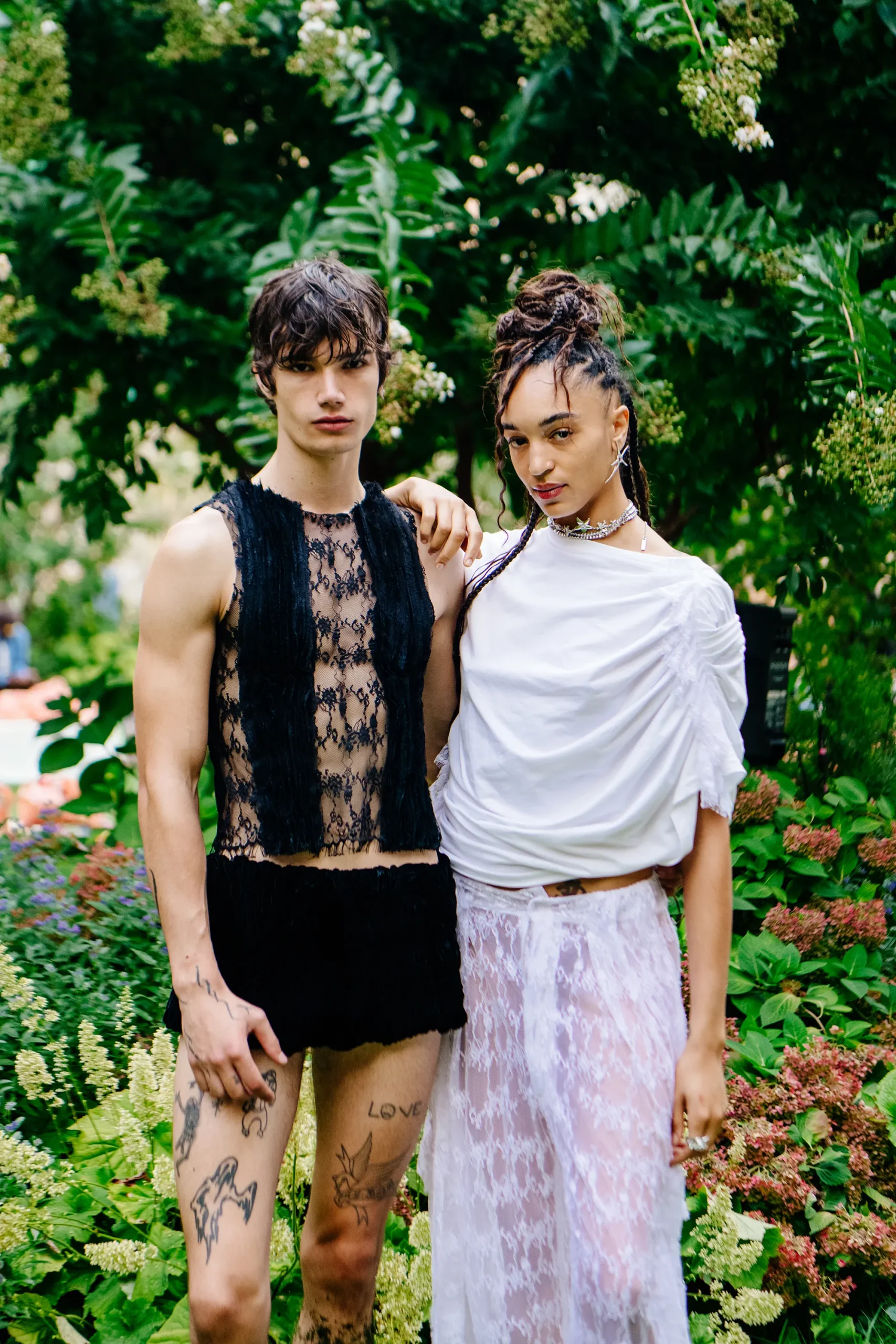 Εβδομάδα Μόδας Νέας Υόρκης SS25: Οι κορυφαίες backstage στιγμές-36