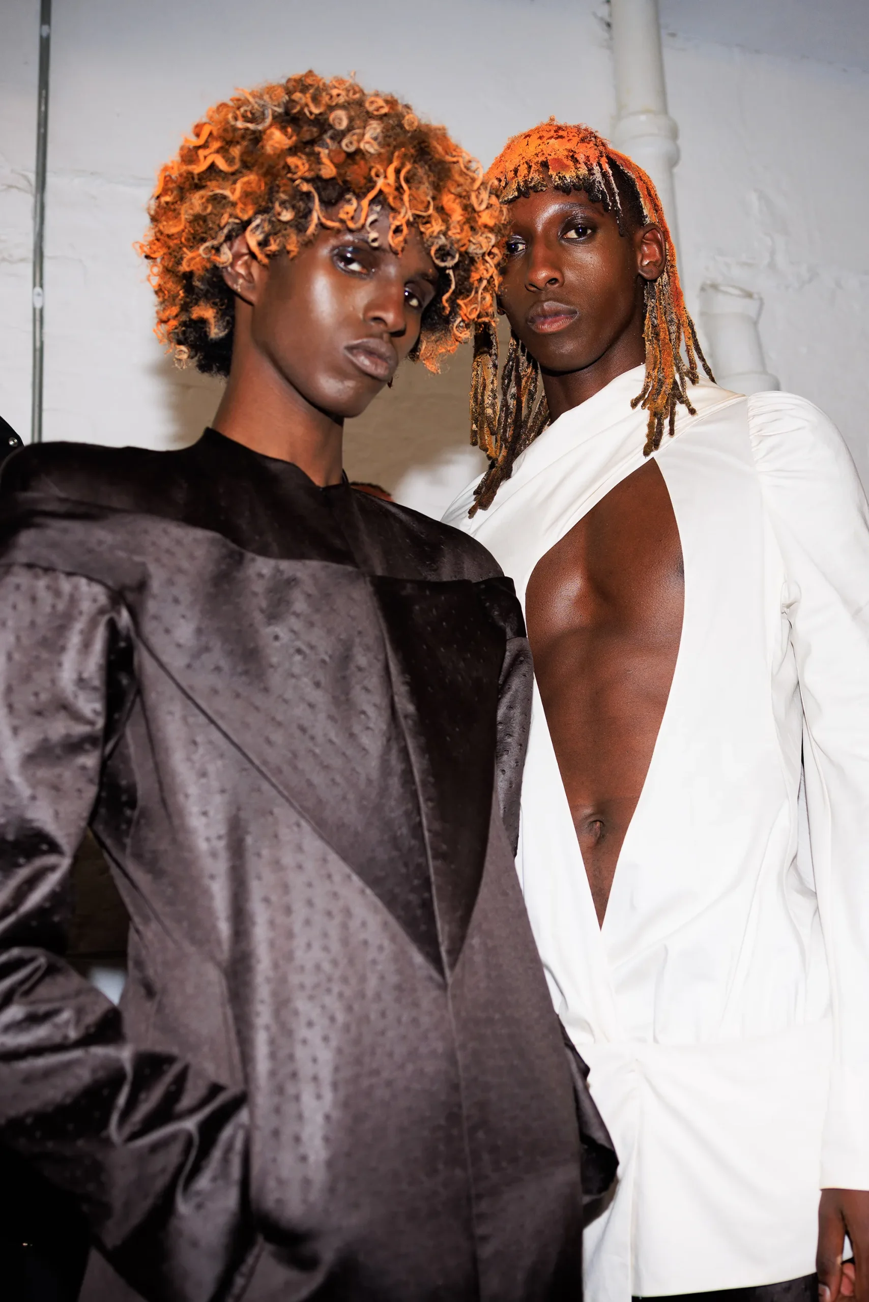 Εβδομάδα Μόδας Λονδίνου SS25:Οι κορυφαίες backstage στιγμές-48