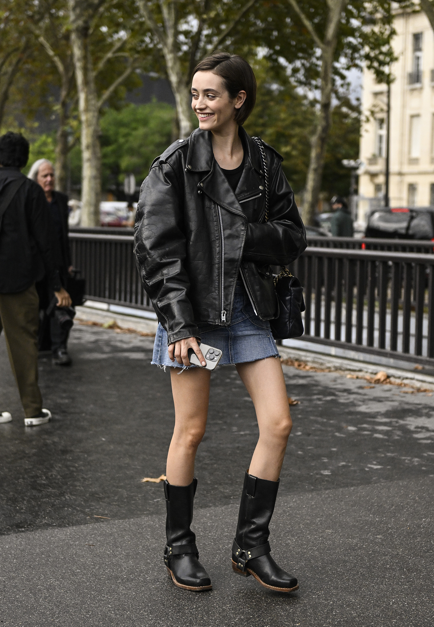 Biker boots: 5 trendy σχέδια που θα φορέσουμε τον χειμώνα 2024-1
