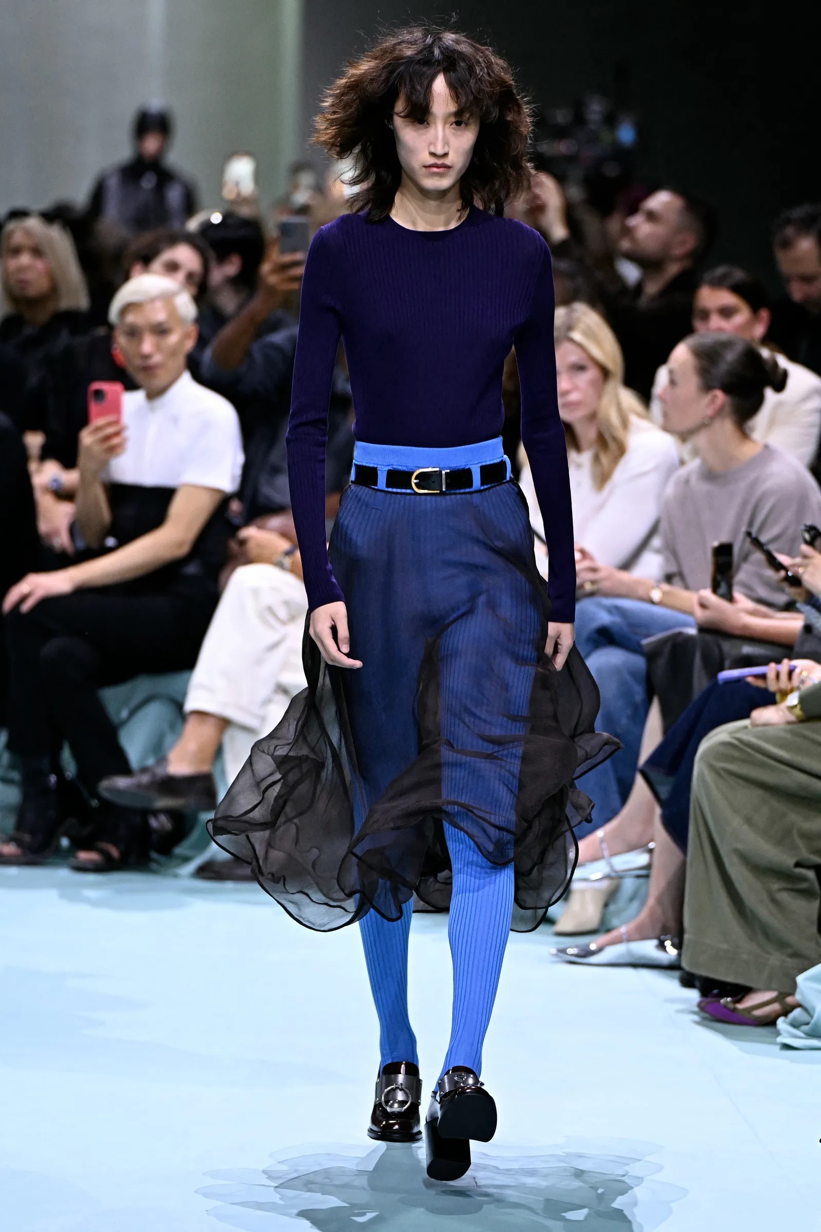 Prada SS25: Τα old classics του οίκου επιστρέφουν με το βλέμμα του τώρα-4