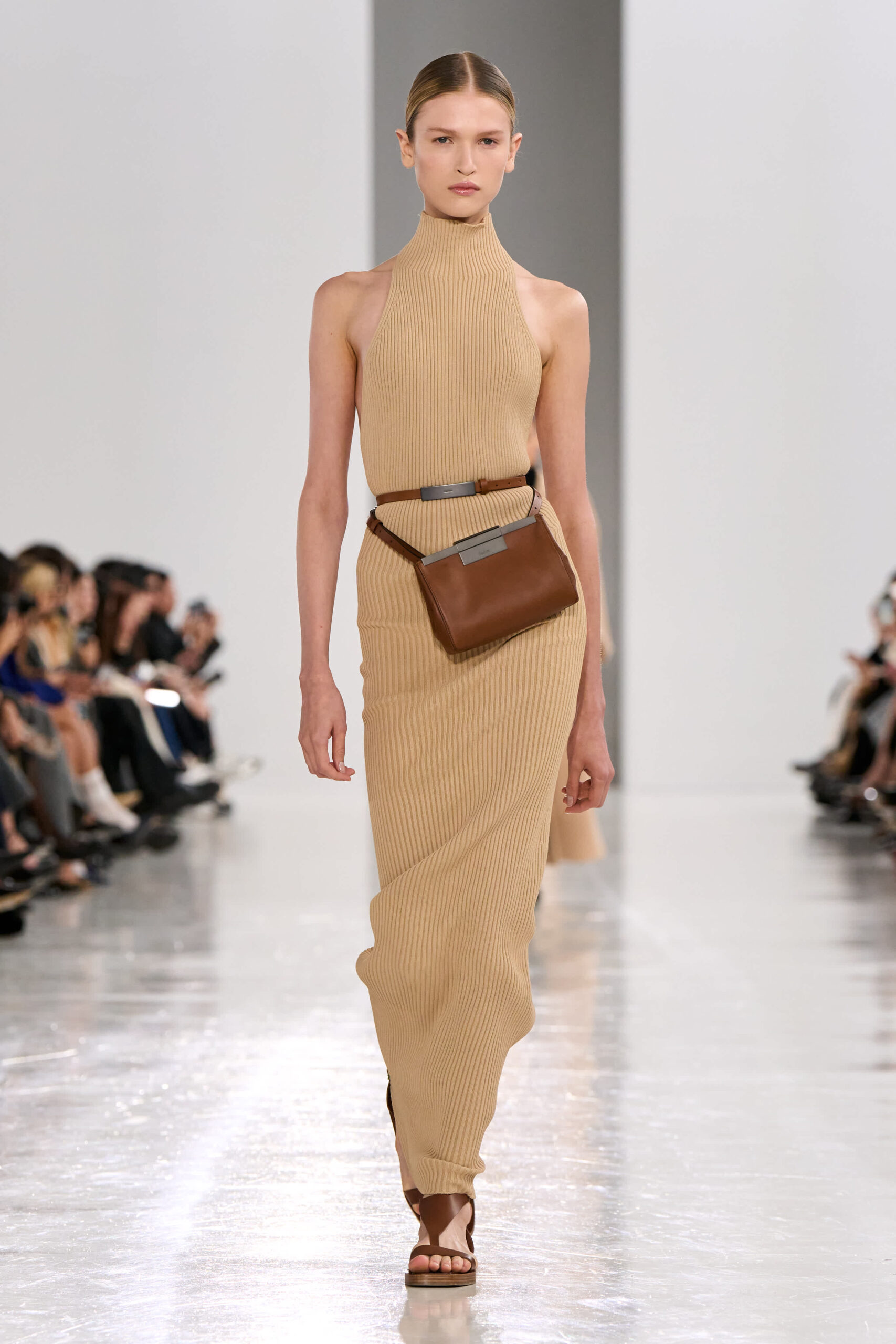 Εβδομάδα Μόδας Μιλάνου: Η Max Mara Spring 2025 collection είναι ο ορισμός της σύγχρονης γκαρνταρόμπας-12