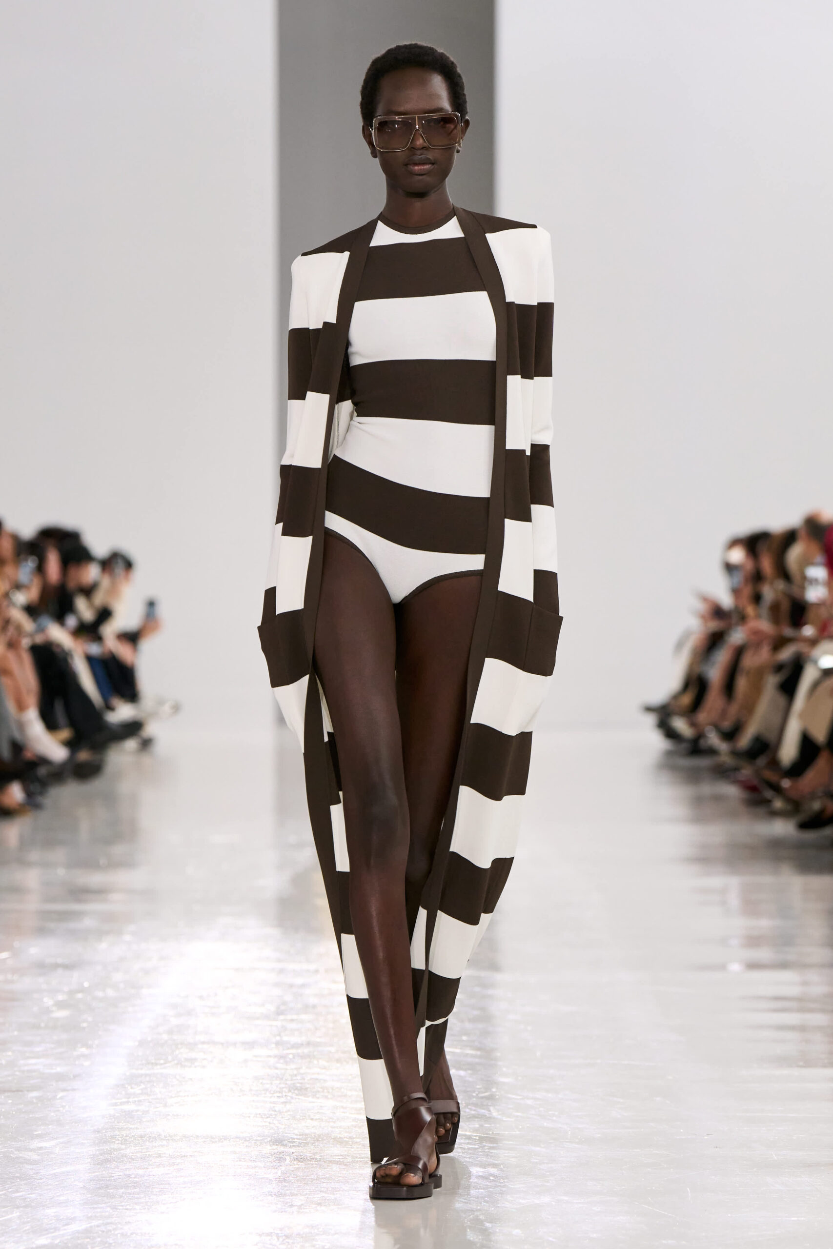 Εβδομάδα Μόδας Μιλάνου: Η Max Mara Spring 2025 collection είναι ο ορισμός της σύγχρονης γκαρνταρόμπας-9