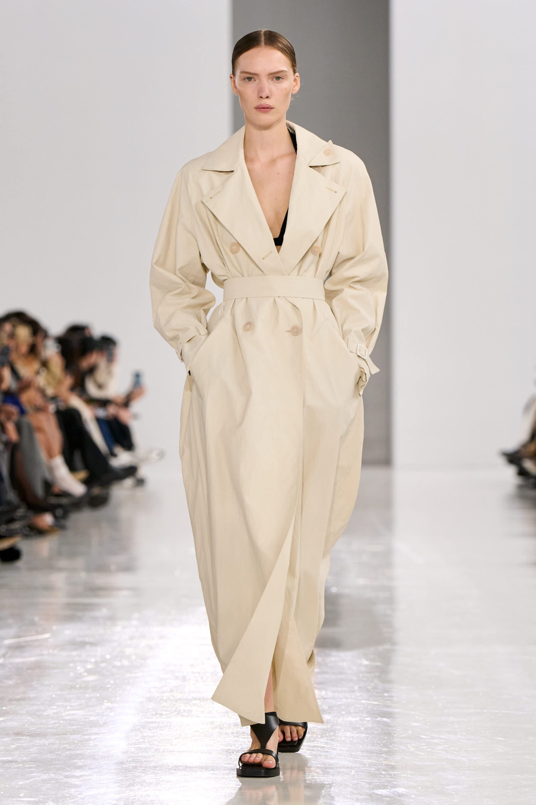 Εβδομάδα Μόδας Μιλάνου: Η Max Mara Spring 2025 collection είναι ο ορισμός της σύγχρονης γκαρνταρόμπας-8