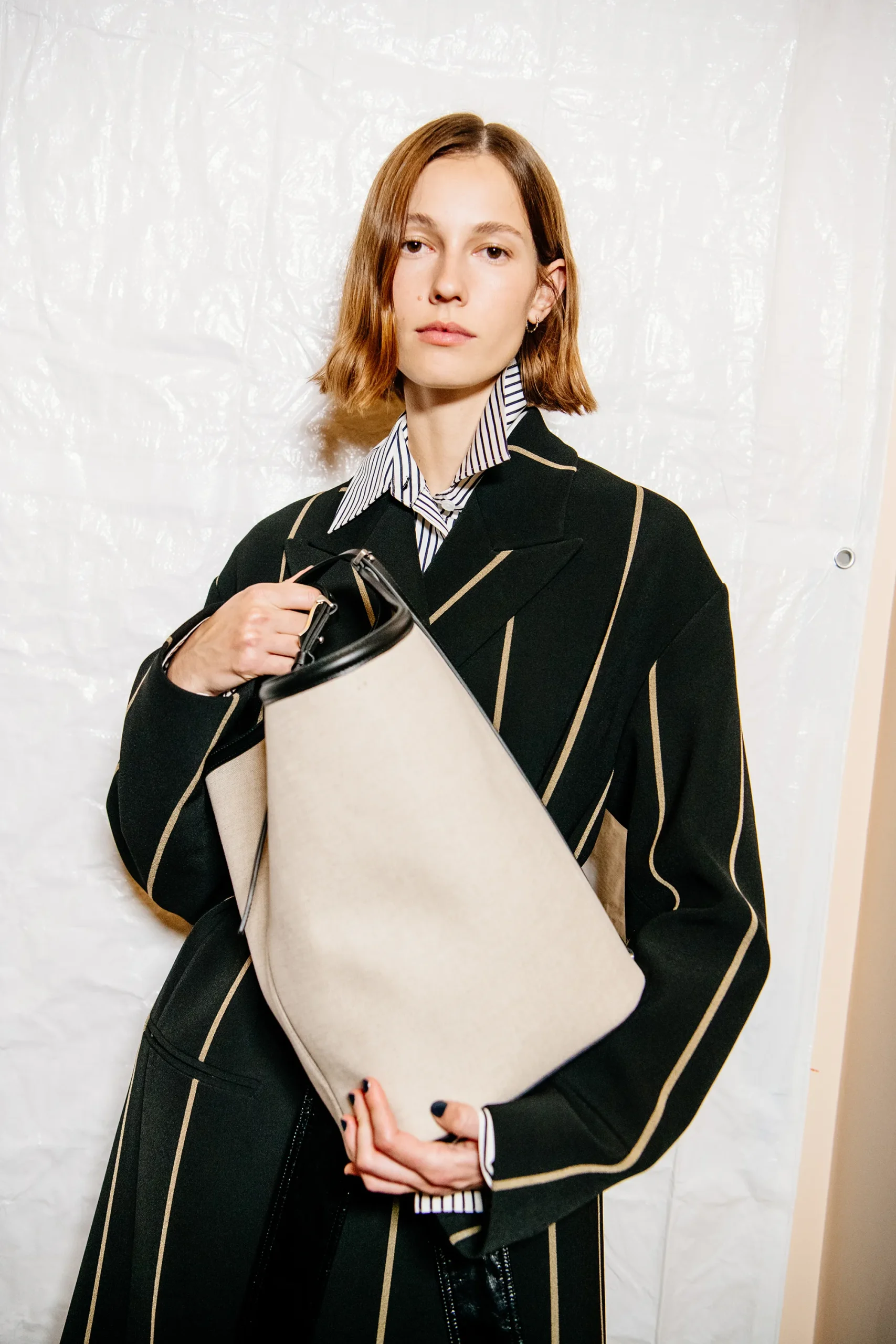 Εβδομάδα Μόδας Νέας Υόρκης SS25: Οι κορυφαίες backstage στιγμές-4