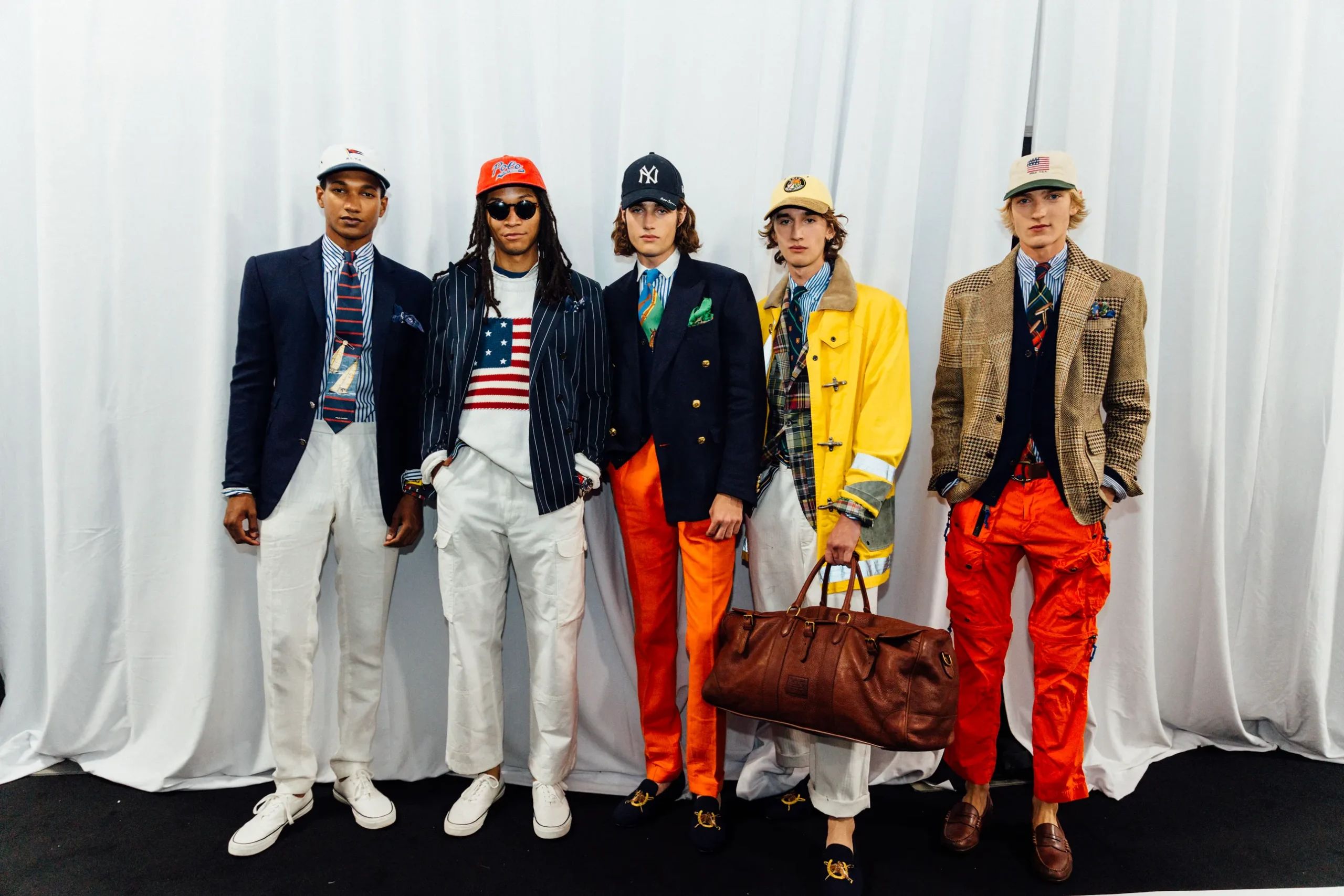 Εβδομάδα Μόδας Νέας Υόρκης SS25: Οι κορυφαίες backstage στιγμές-11