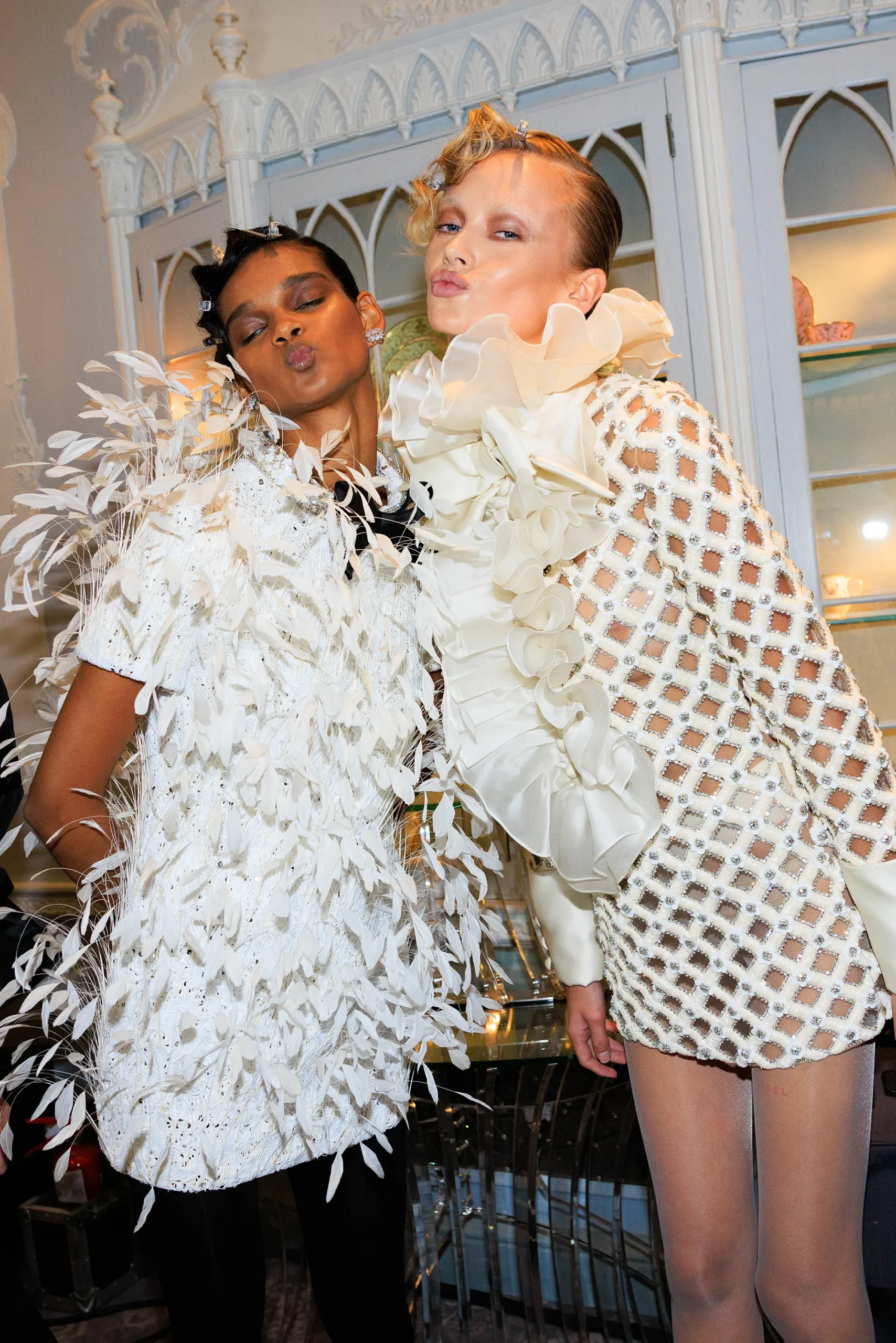 Εβδομάδα Μόδας Λονδίνου SS25:Οι κορυφαίες backstage στιγμές-33