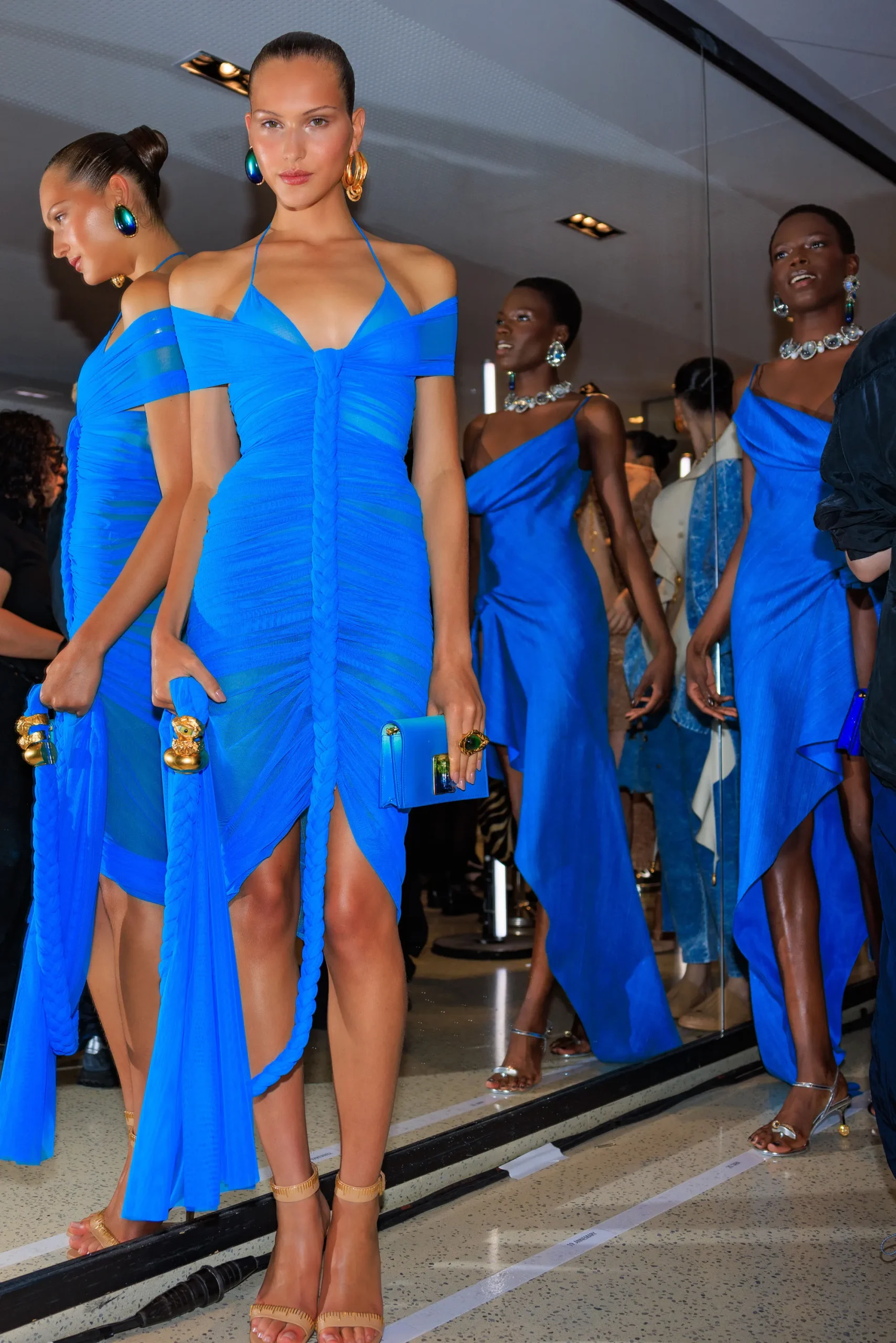 Εβδομάδα Μόδας Παρισιού SS25: Οι κορυφαίες backstage στιγμές-49