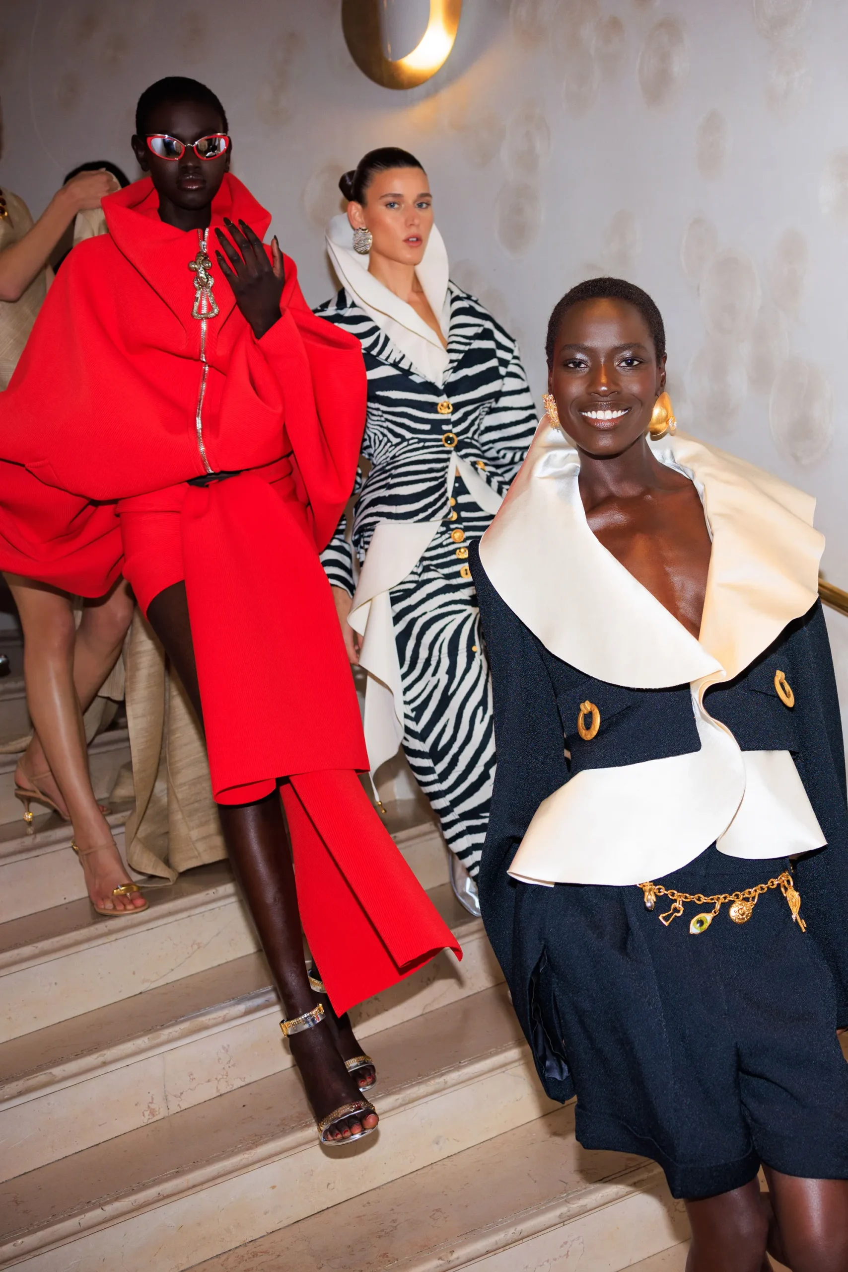 Εβδομάδα Μόδας Παρισιού SS25: Οι κορυφαίες backstage στιγμές-51