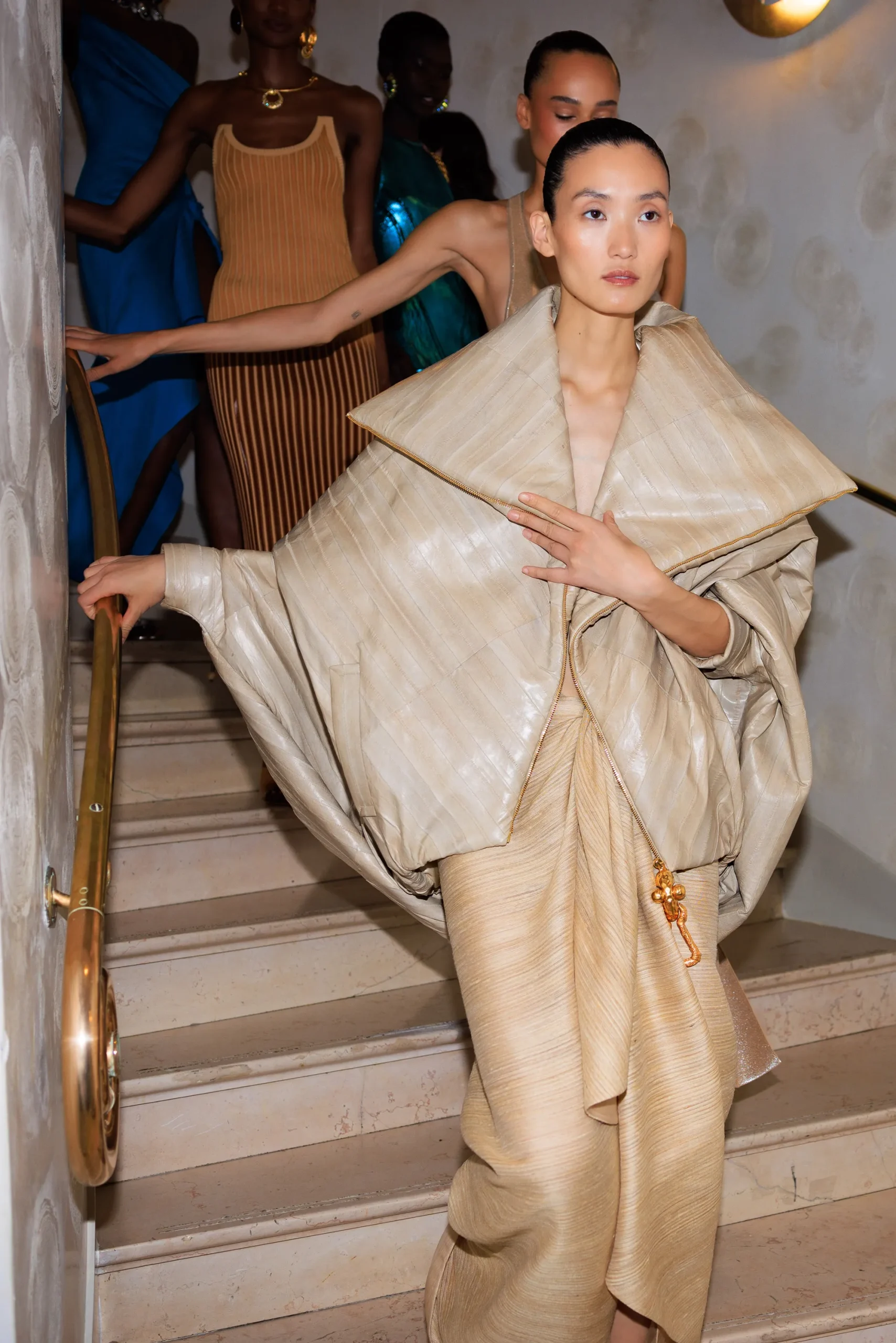 Εβδομάδα Μόδας Παρισιού SS25: Οι κορυφαίες backstage στιγμές-52