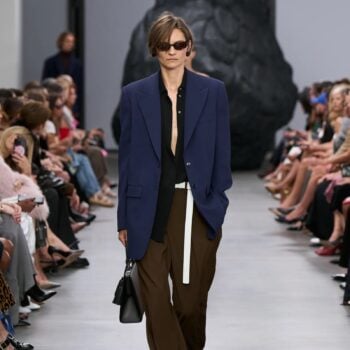 michael-kors-ss25-ναι-καφέ-και-μαύρο-μπορούν-να-συνδυ-330284