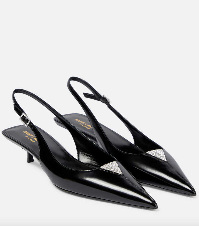Τα πιο cool fashion girls φορούν kitten heels-1