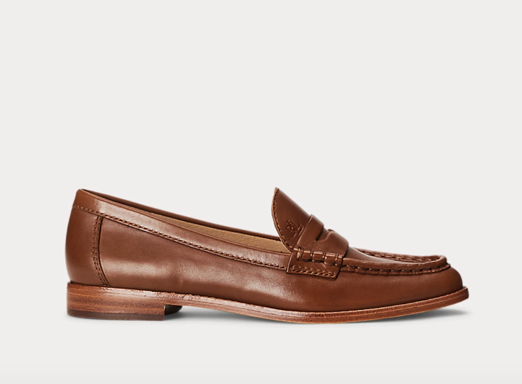 Καφέ loafers: Πώς θα τα συνδυάσουμε το φθινόπωρο 2024-2