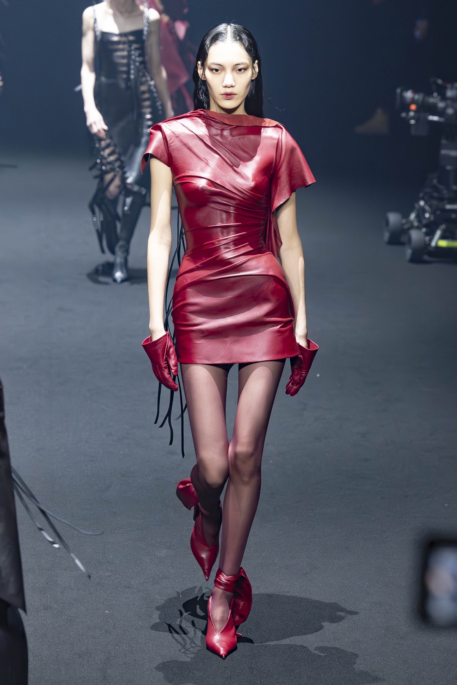 Leather: Ο οδηγός της Vogue για το απόλυτο δερμάτινο look του φθινοπώρου-6