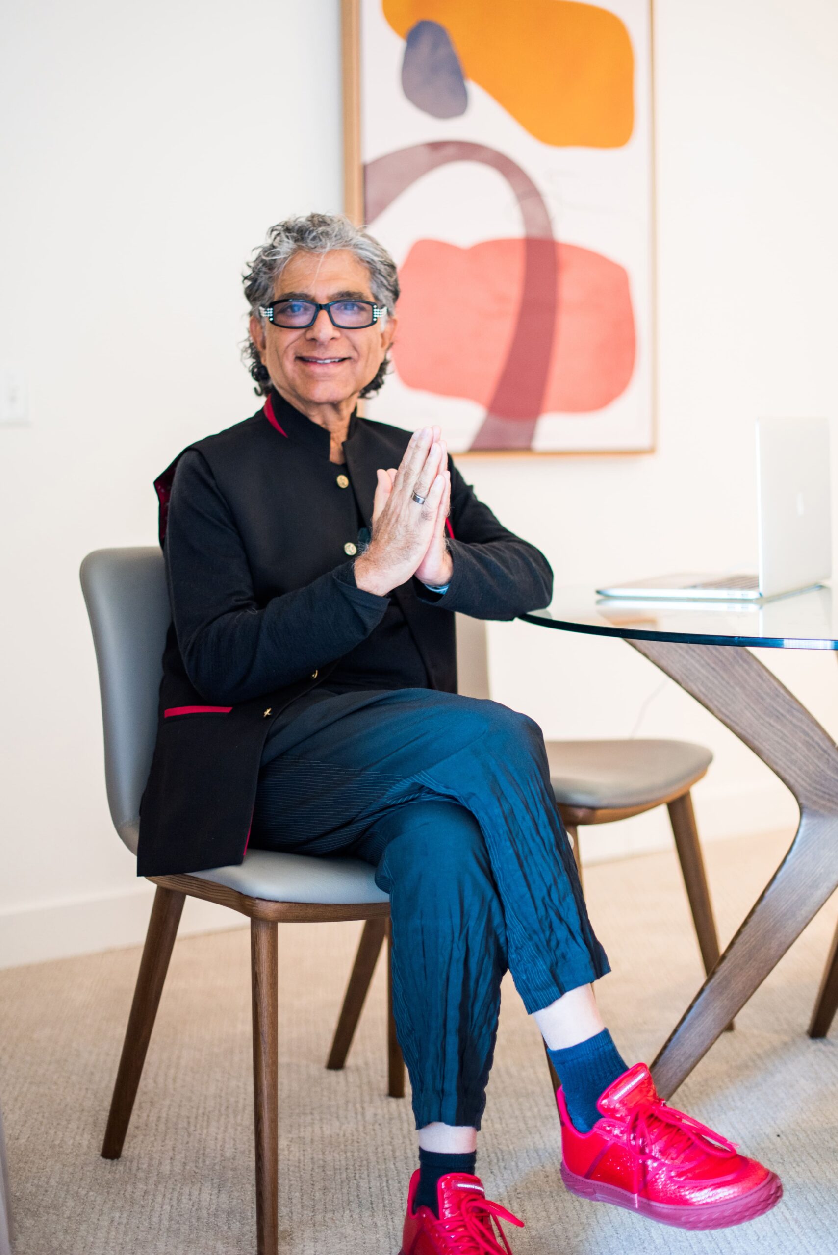 Ο Dr. Deepak Chopra έρχεται στην Αθήνα για το πιο αναζωογονητικό retreat με θέα την μαγευτική Αθηναϊκή Ριβιέρα-1