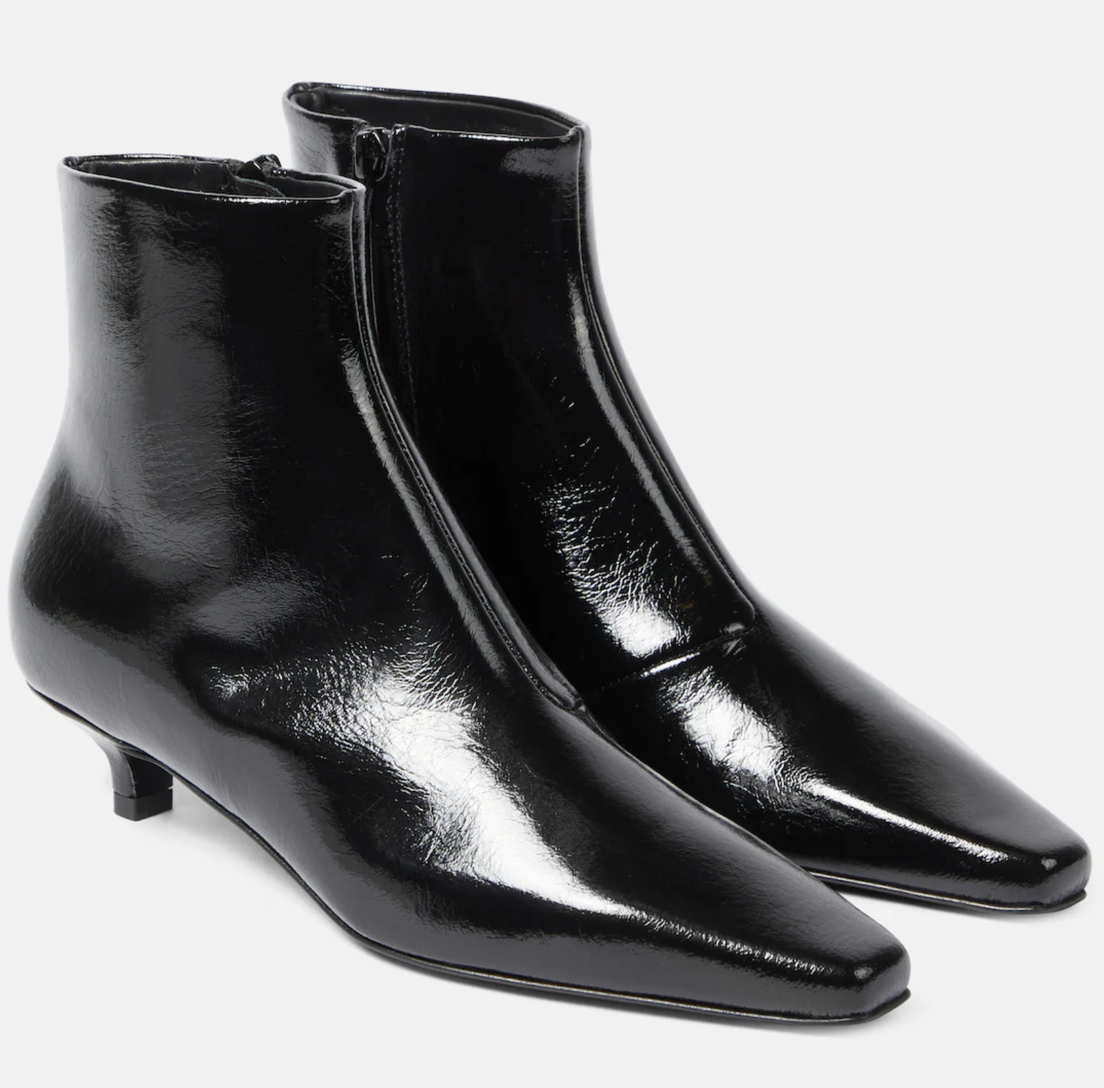 Jeans με ankle boots: Το fashion combo που θα φορέσουμε τον χειμώνα 2025-3