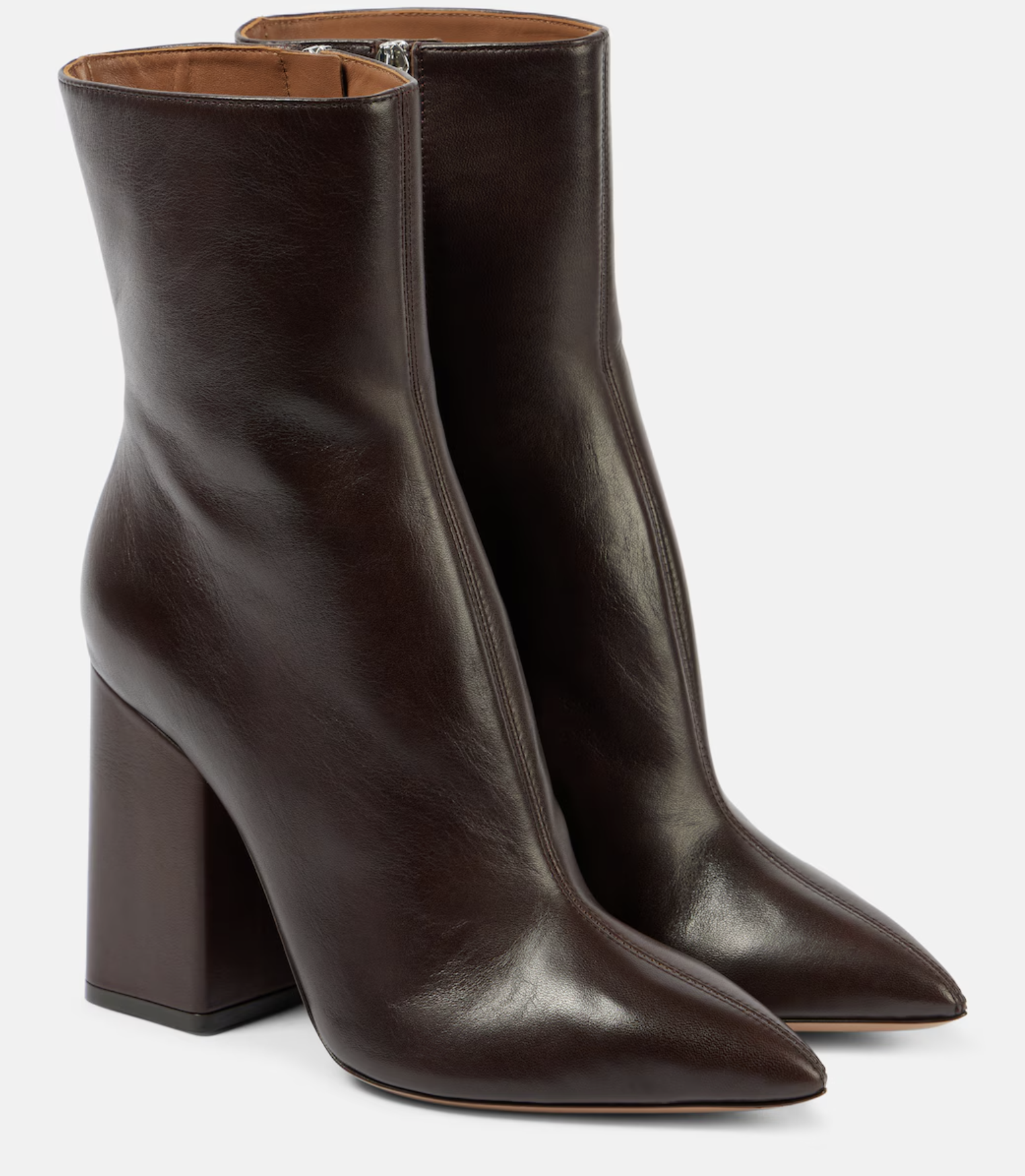 Jeans με ankle boots: Το fashion combo που θα φορέσουμε τον χειμώνα 2025-6