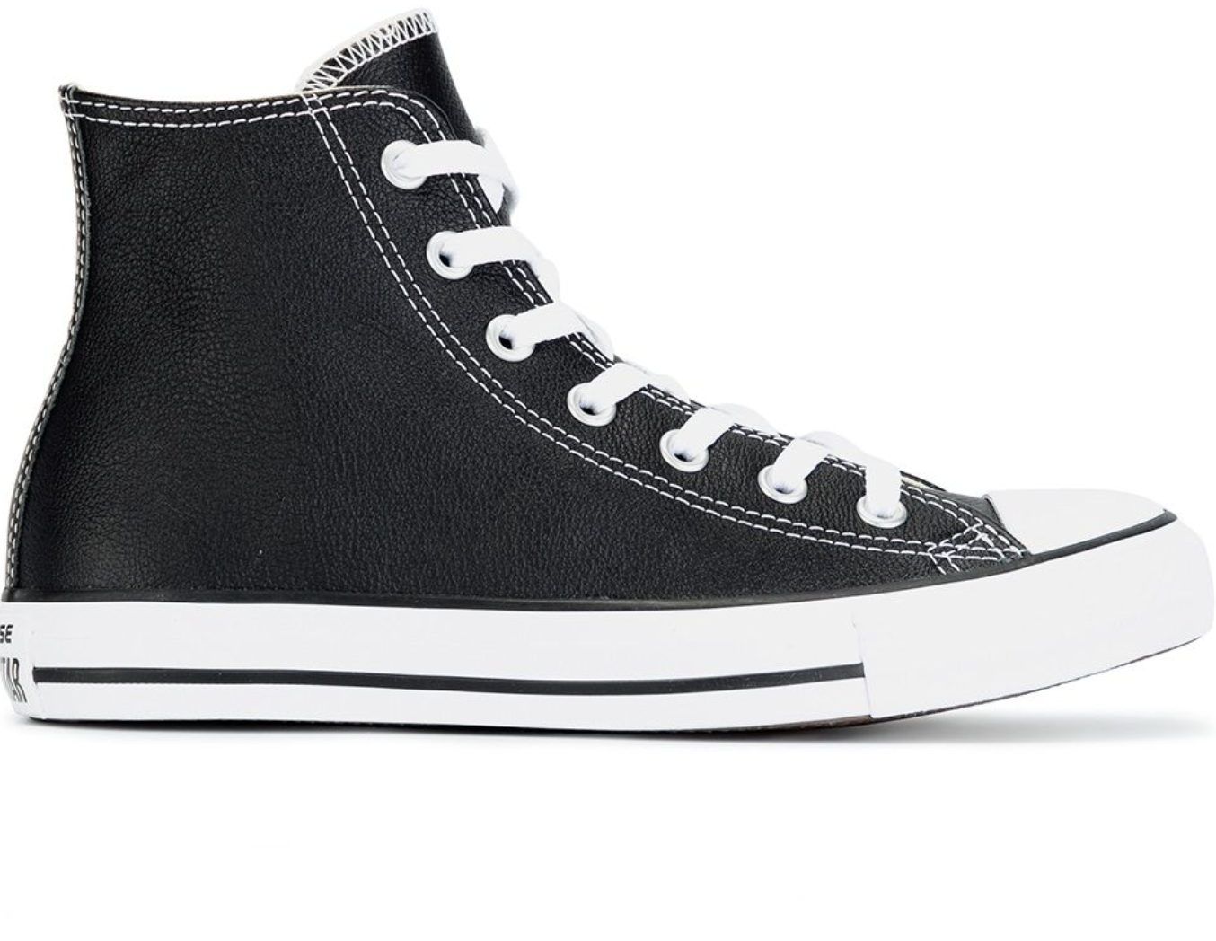 Τα 5 μαύρα sneakers που αυτή τη στιγμή βλέπουμε παντού-2