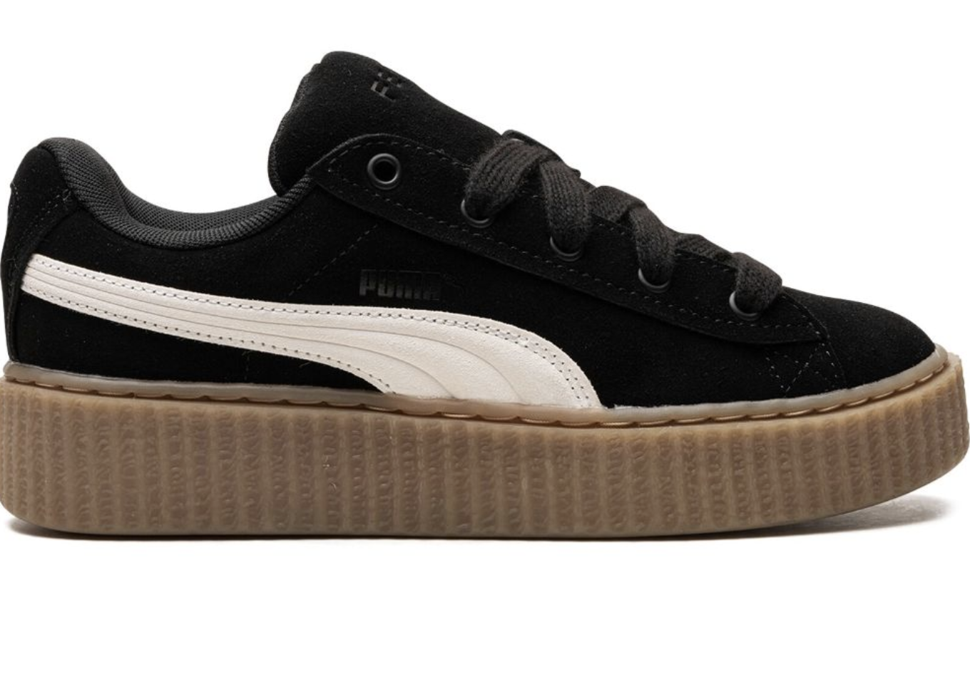 Τα 5 μαύρα sneakers που αυτή τη στιγμή βλέπουμε παντού-3