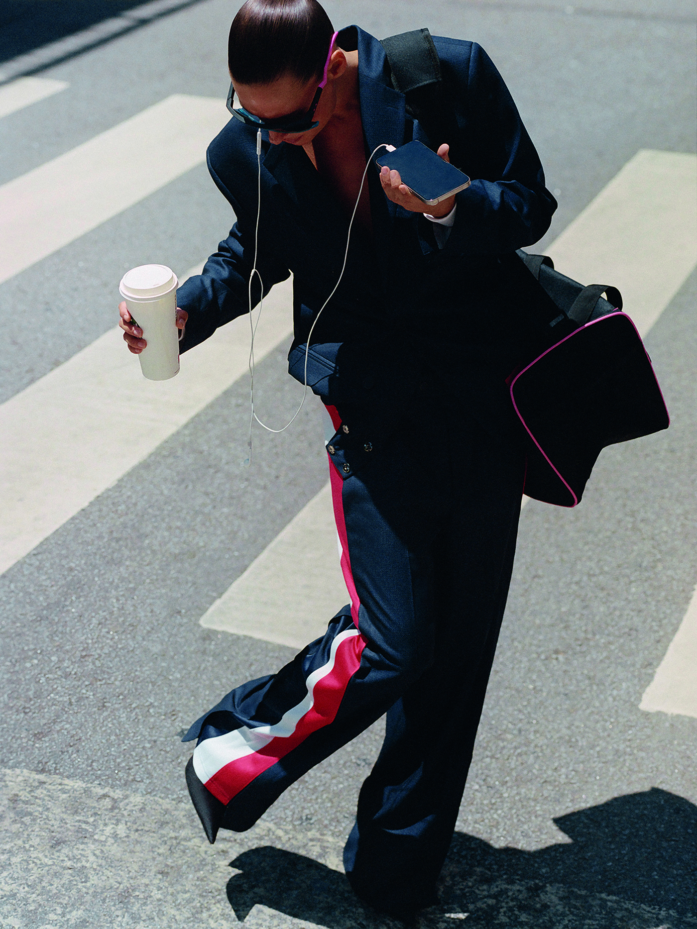 H Julie Pelipas ίδρυσε ένα fashion brand αφιερωμένο σε όλες τις γυναίκες που ανταποκρίνονται καθημερινά σε πολλούς ρόλους-1