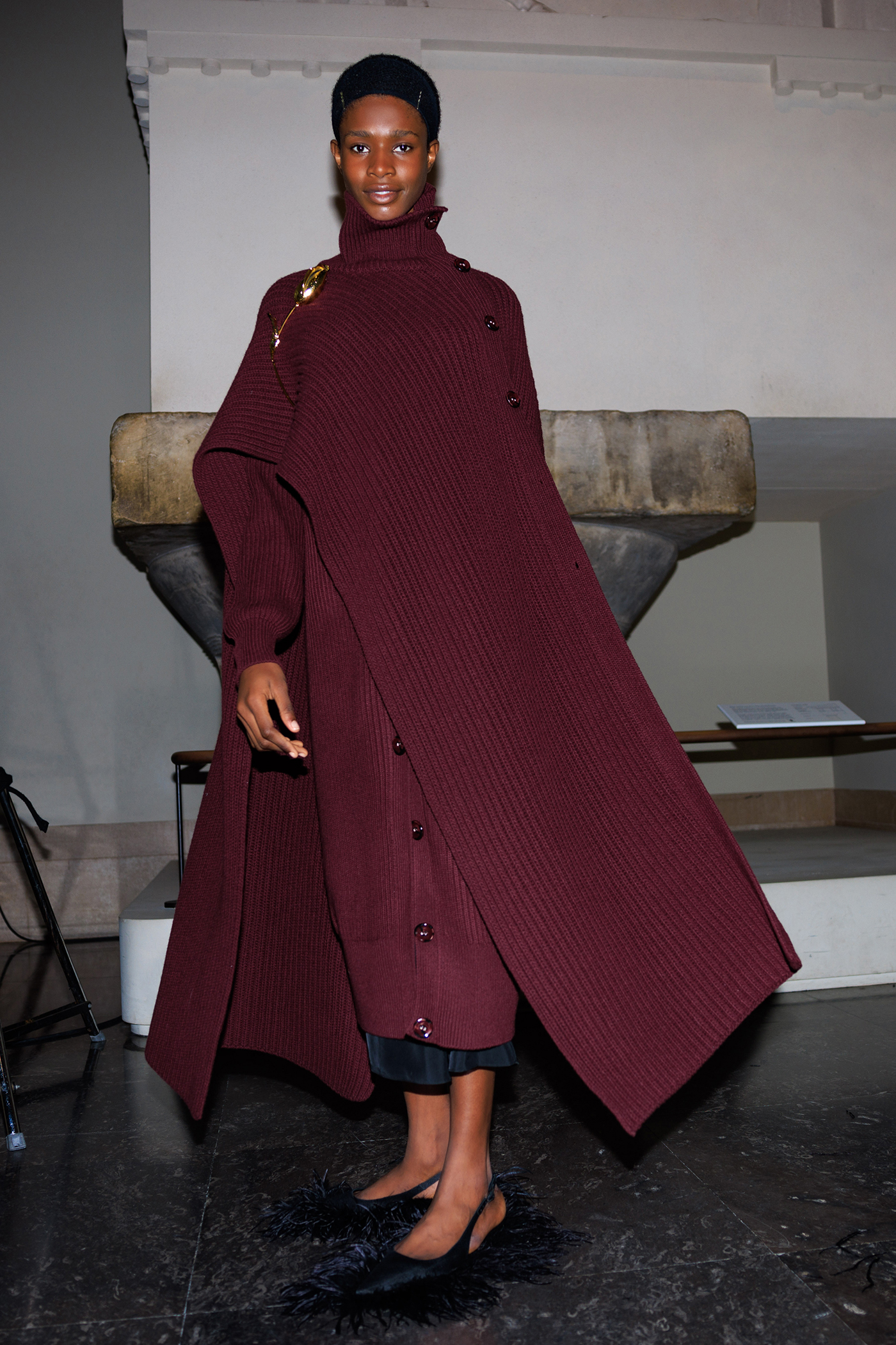 5 style hacks από τις πασαρέλες για να αναβαθμίσετε τα πλεκτά κομμάτια της γκαρνταρόμπας-2