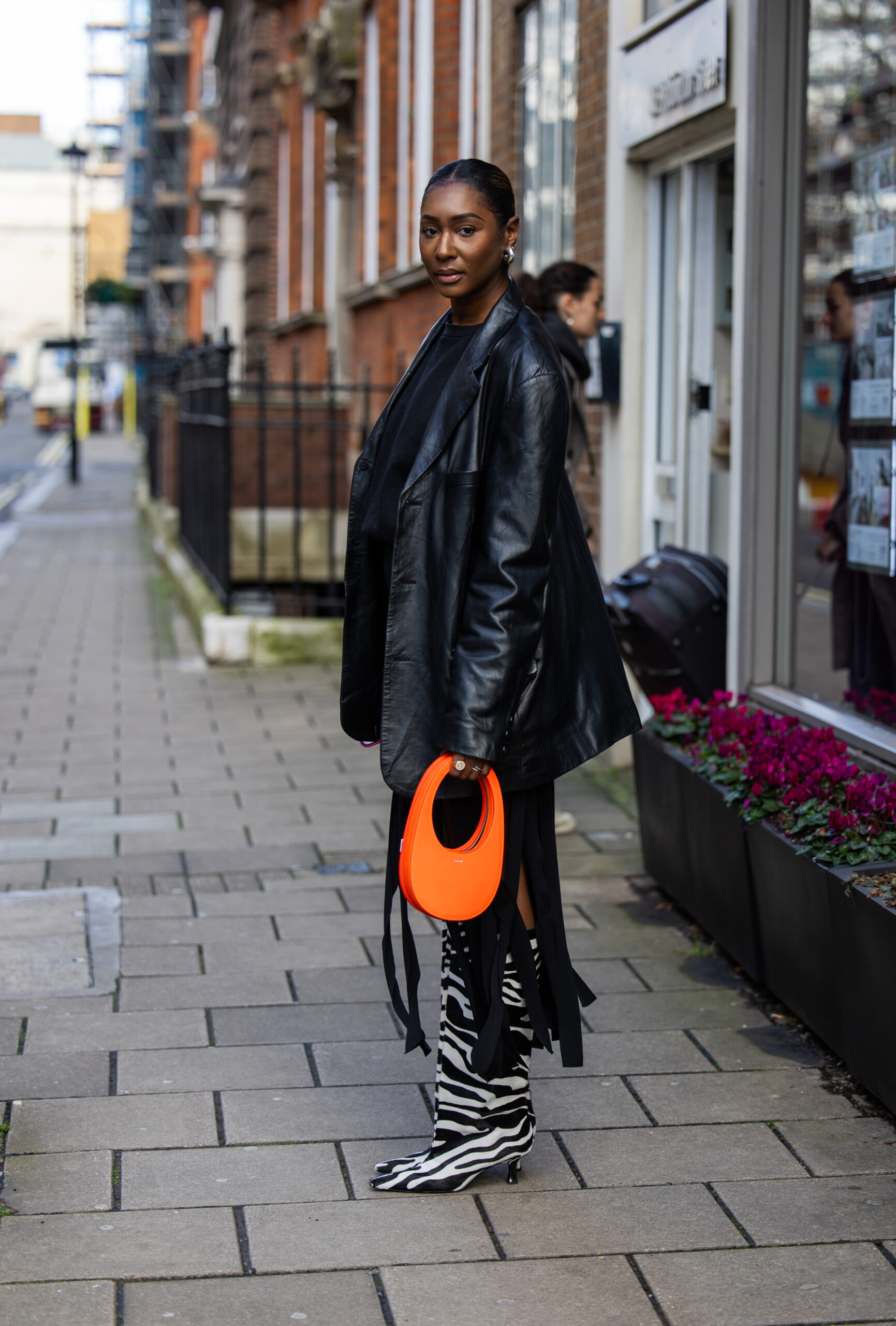 Zebra print: Πώς θα φορέσετε το πιο δημοφιλές trend στο street style-3